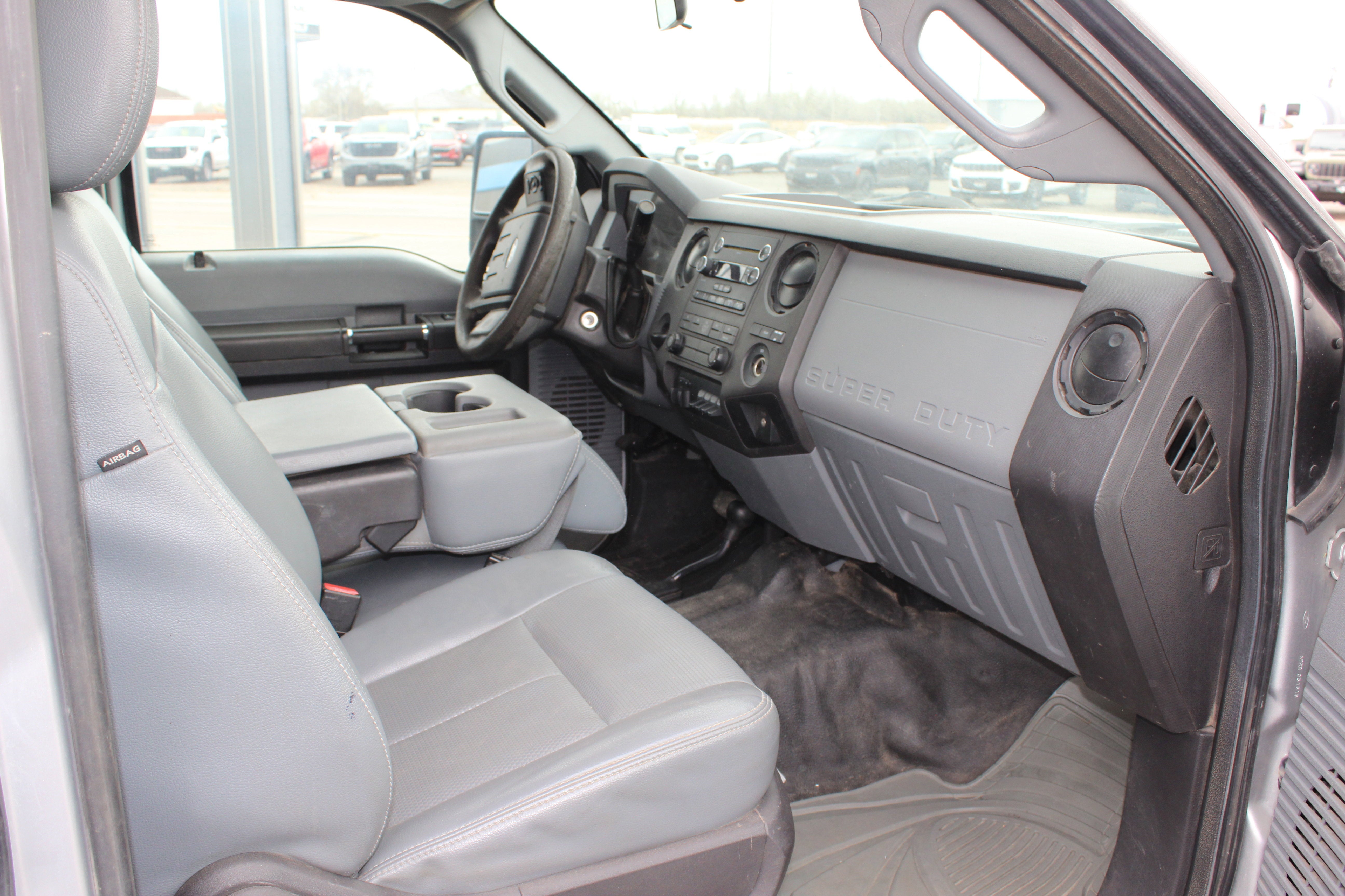 2015 Ford Super Duty F-350 DRW XL