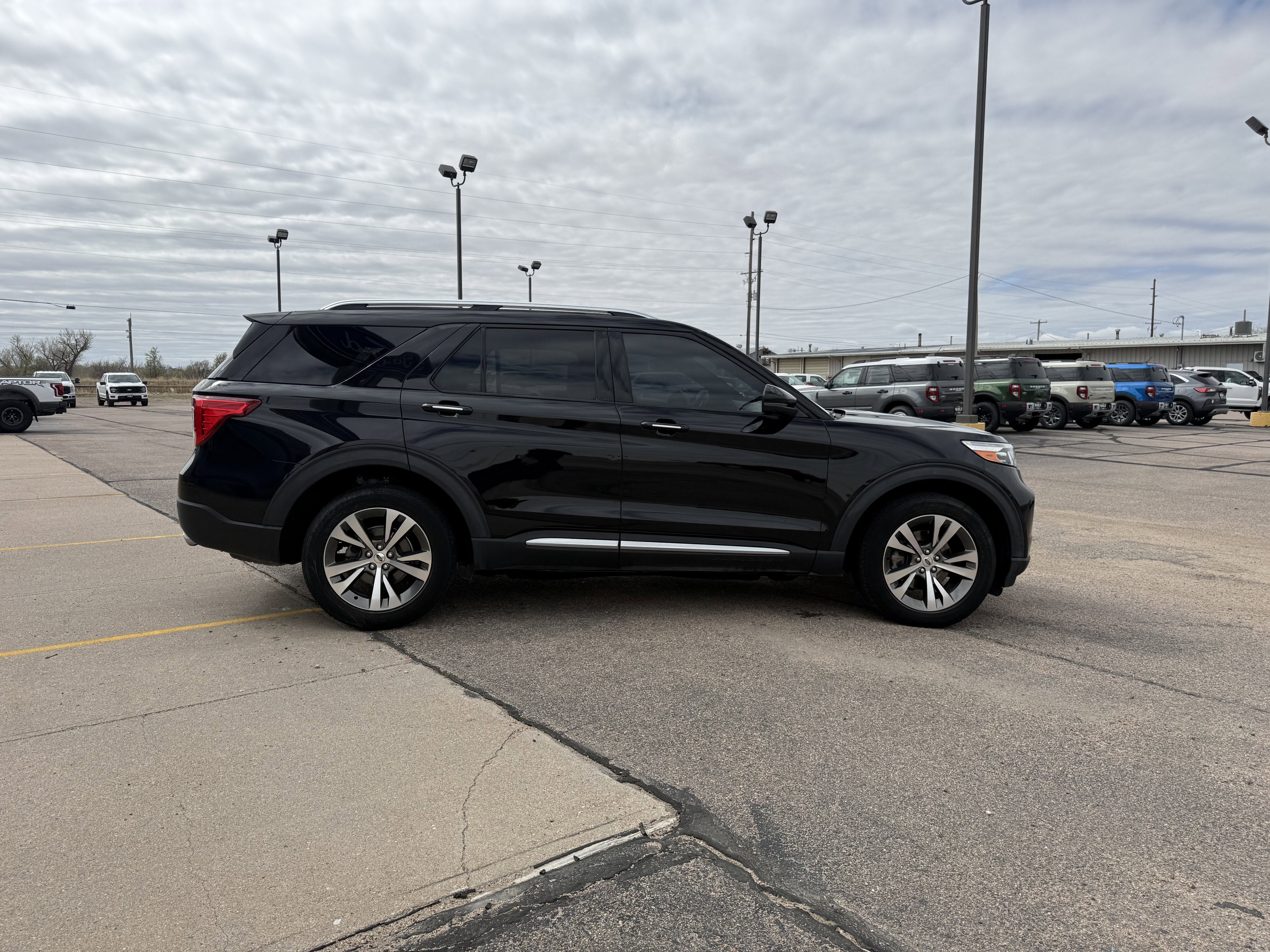 2020 Ford Explorer Platinum