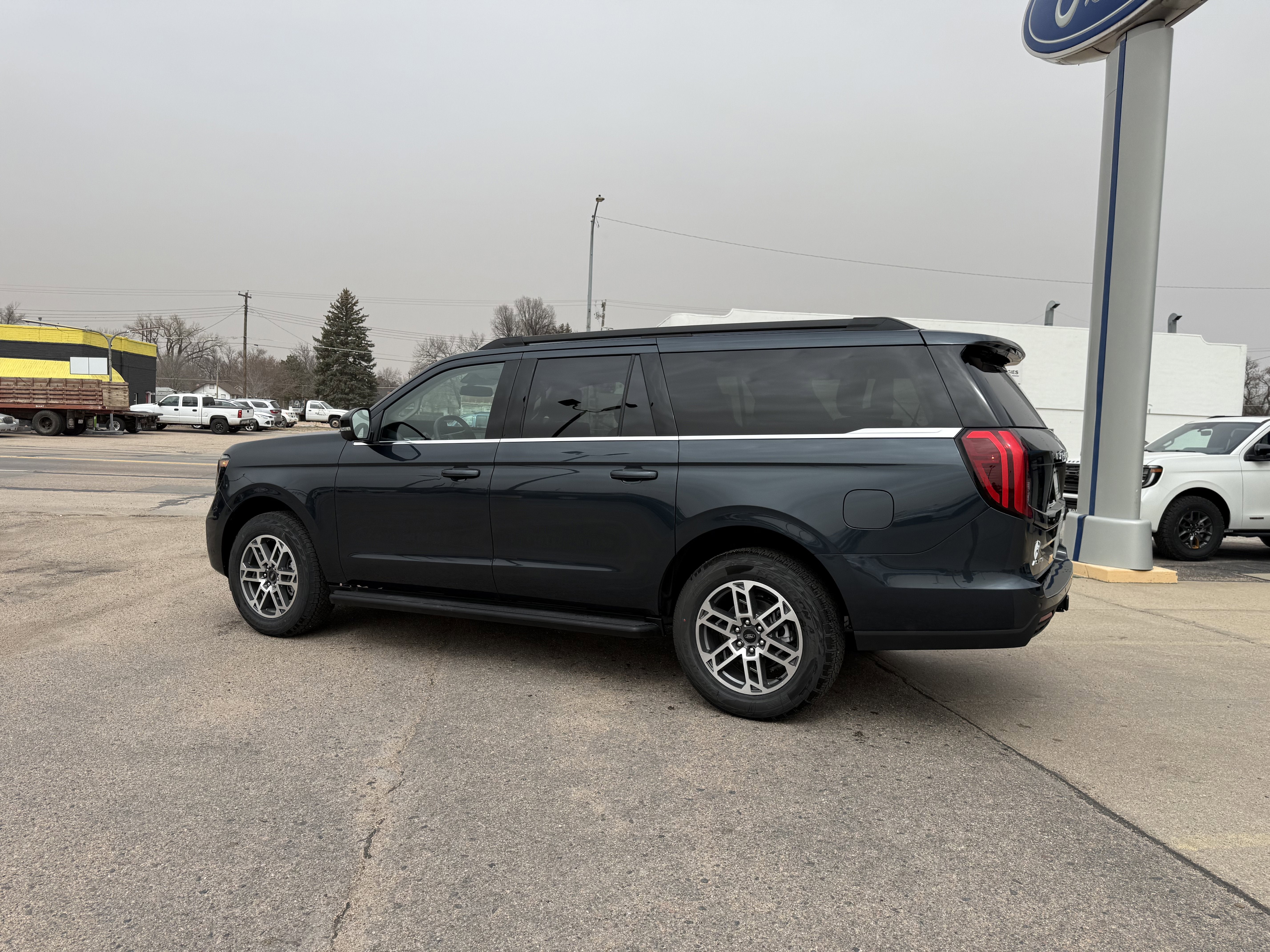 2026 Ford Expedition Max Active