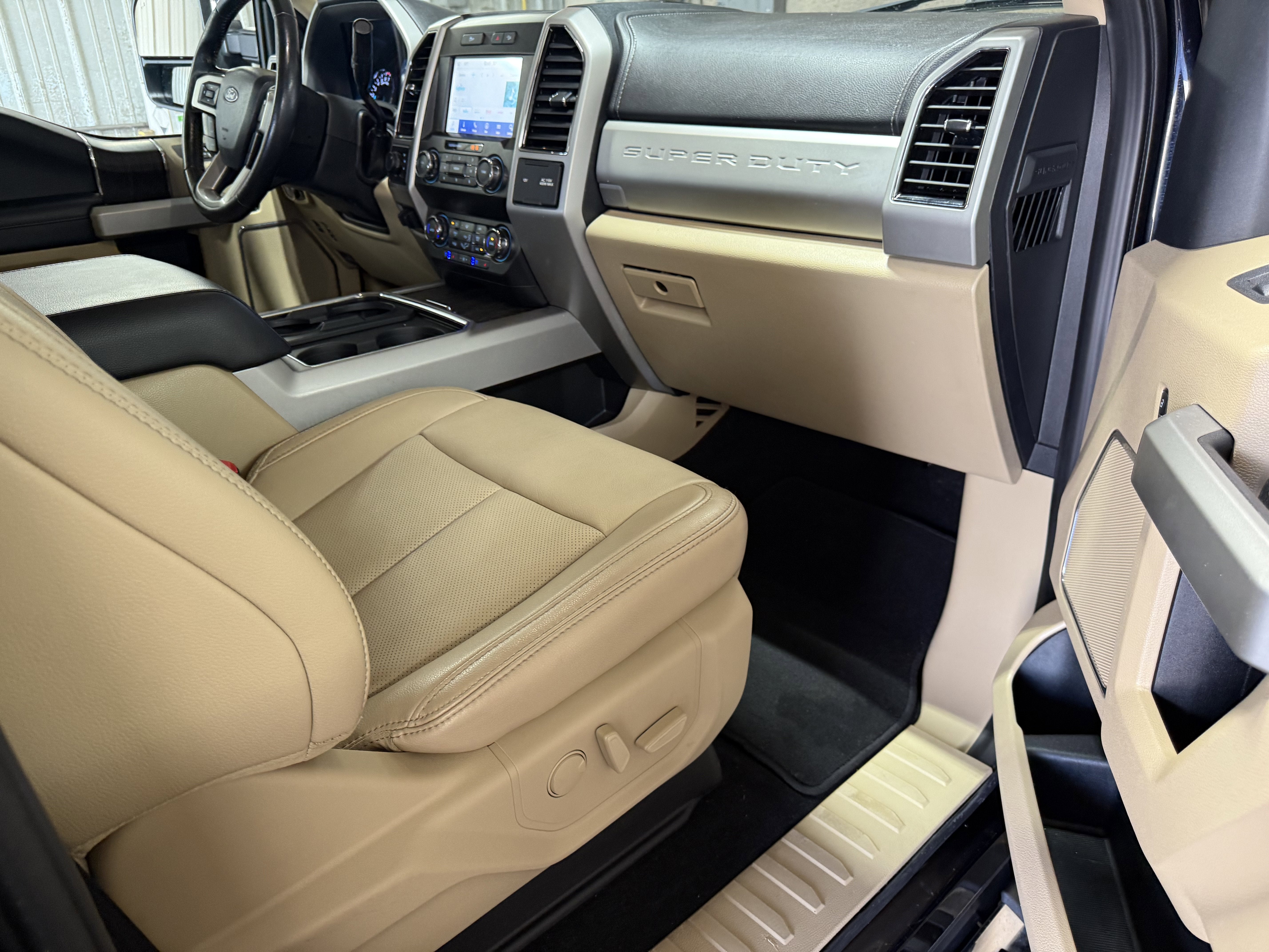 2021 Ford Super Duty F-250 SRW LARI