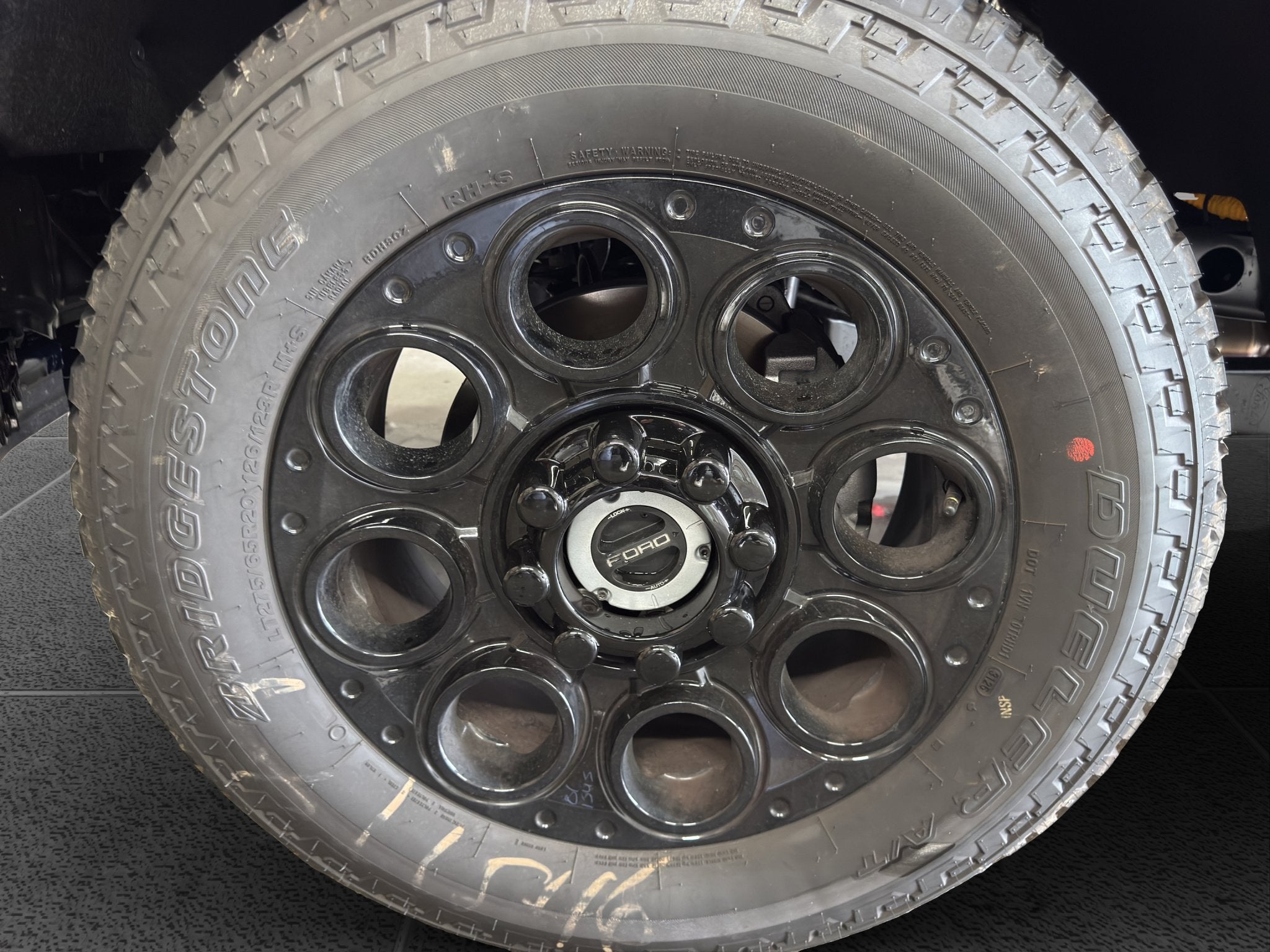 2027 Ford Super Duty F-250 SRW F-250® XLT