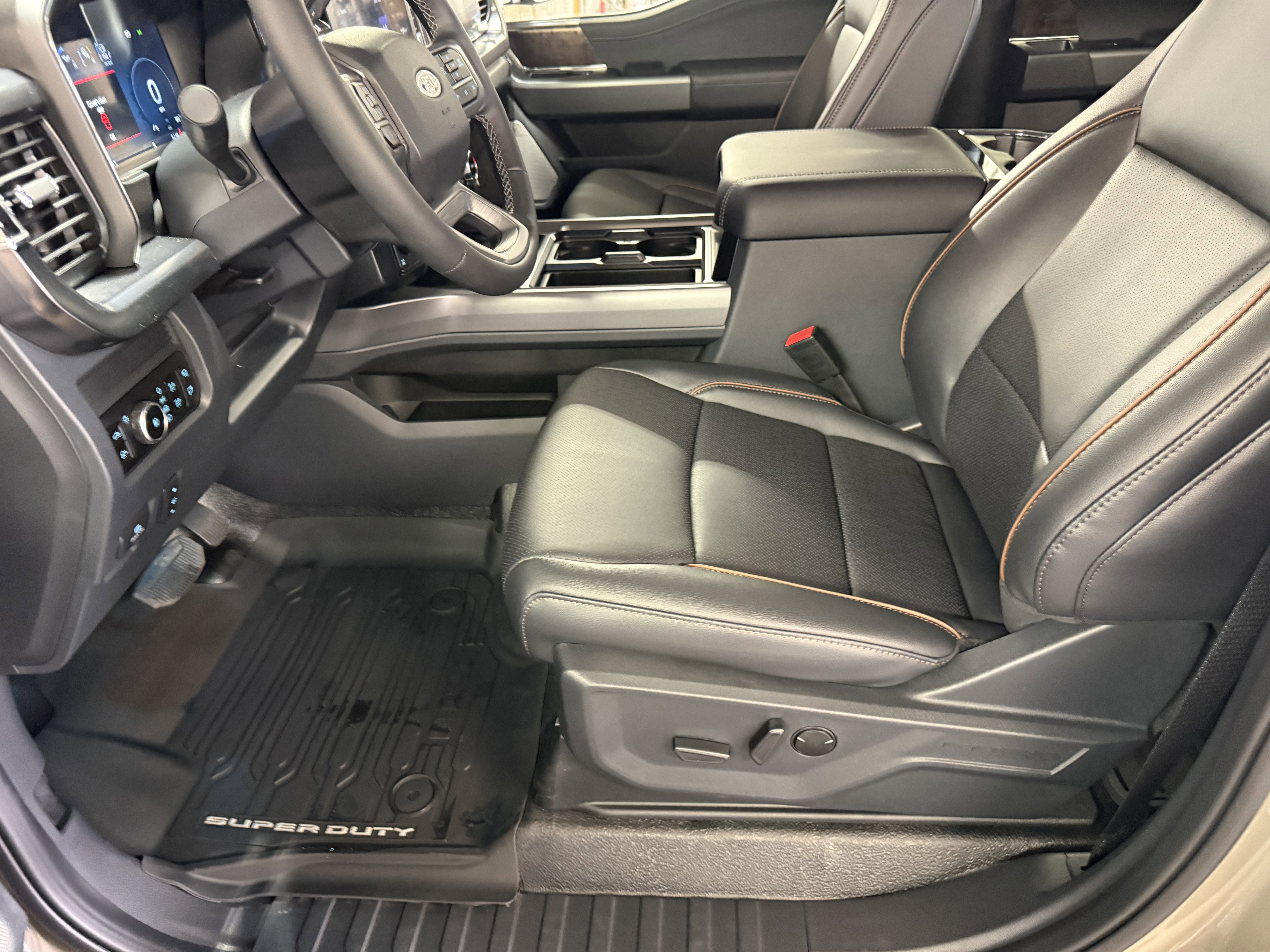 2026 Ford Super Duty F-250 SRW F-250® Lariat®