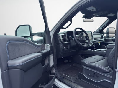 2026 Ford Super Duty F-350 SRW F-350® Platinum®
