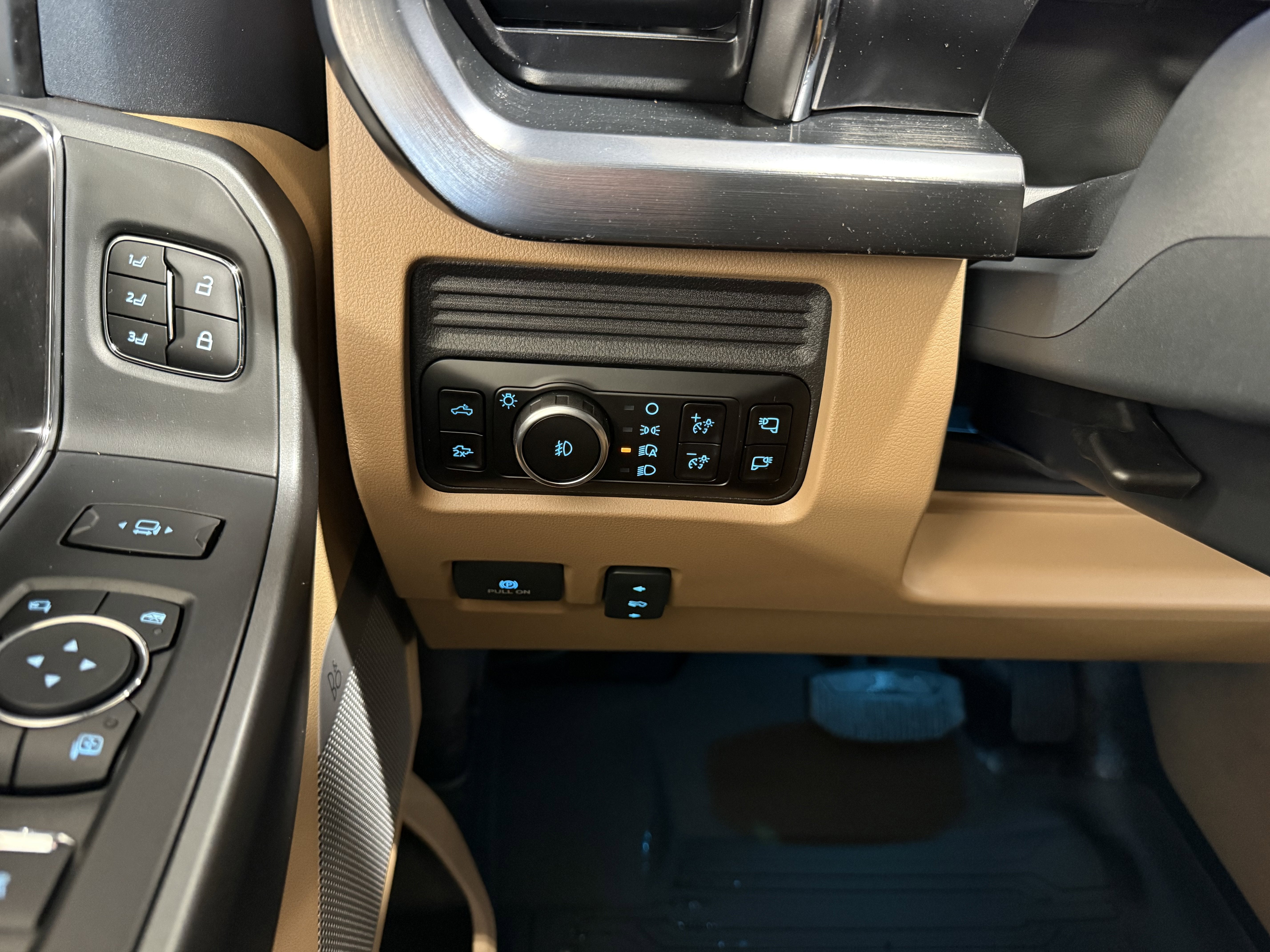 2026 Ford Super Duty F-350 SRW F-350® Lariat®