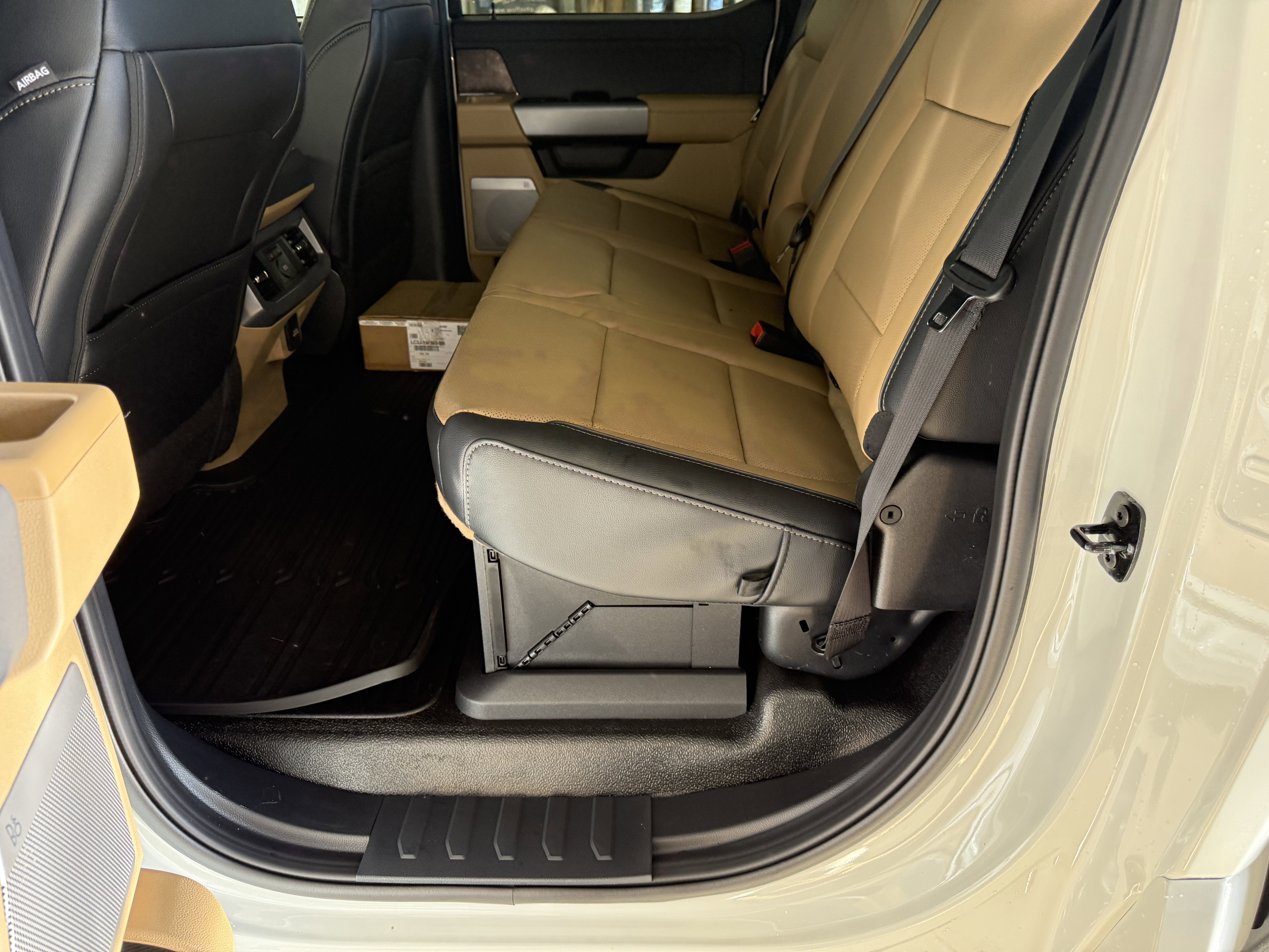 2026 Ford Super Duty F-350 SRW F-350® Lariat®