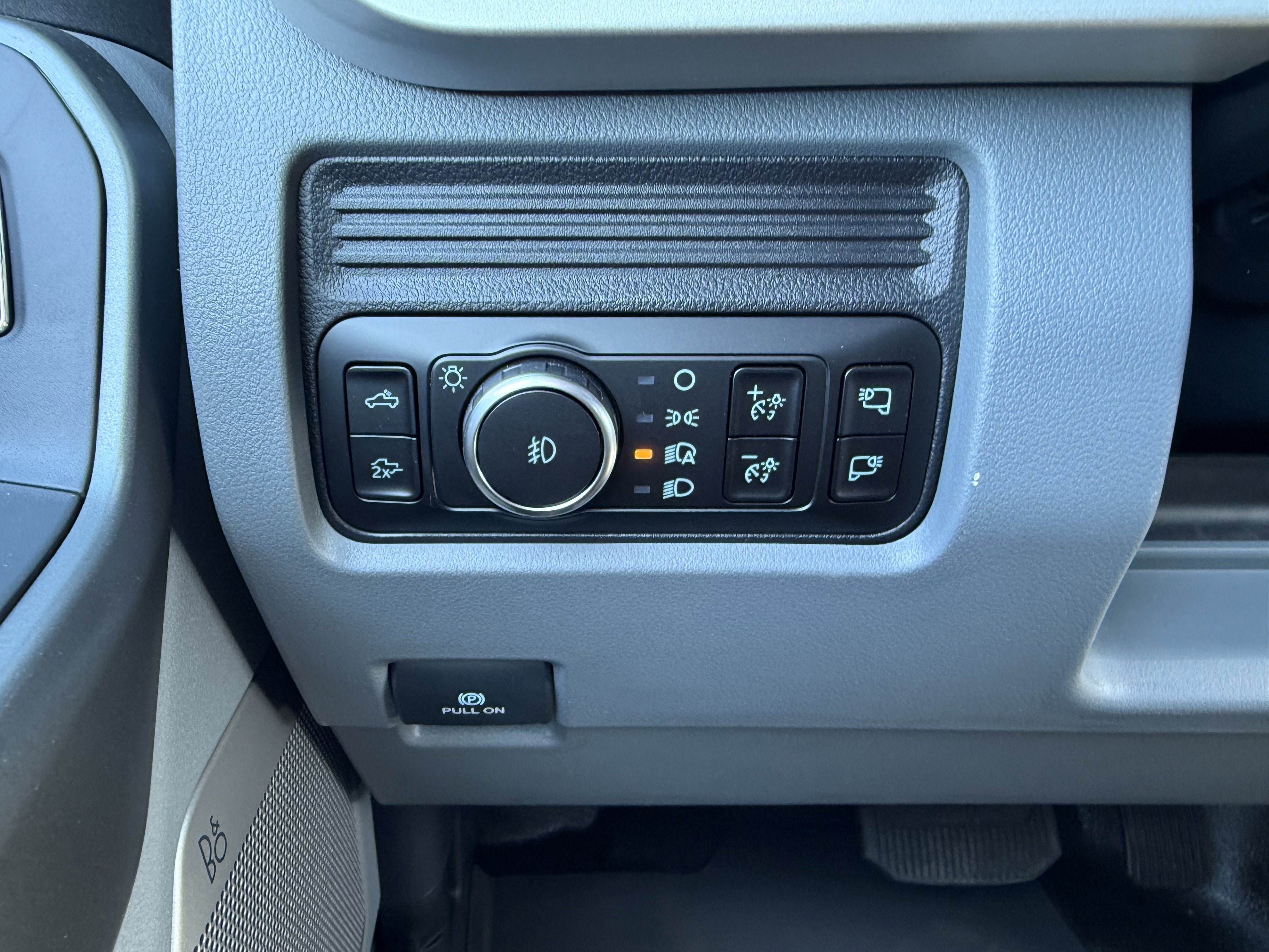 2026 Ford Super Duty F-350 SRW F-350® XLT