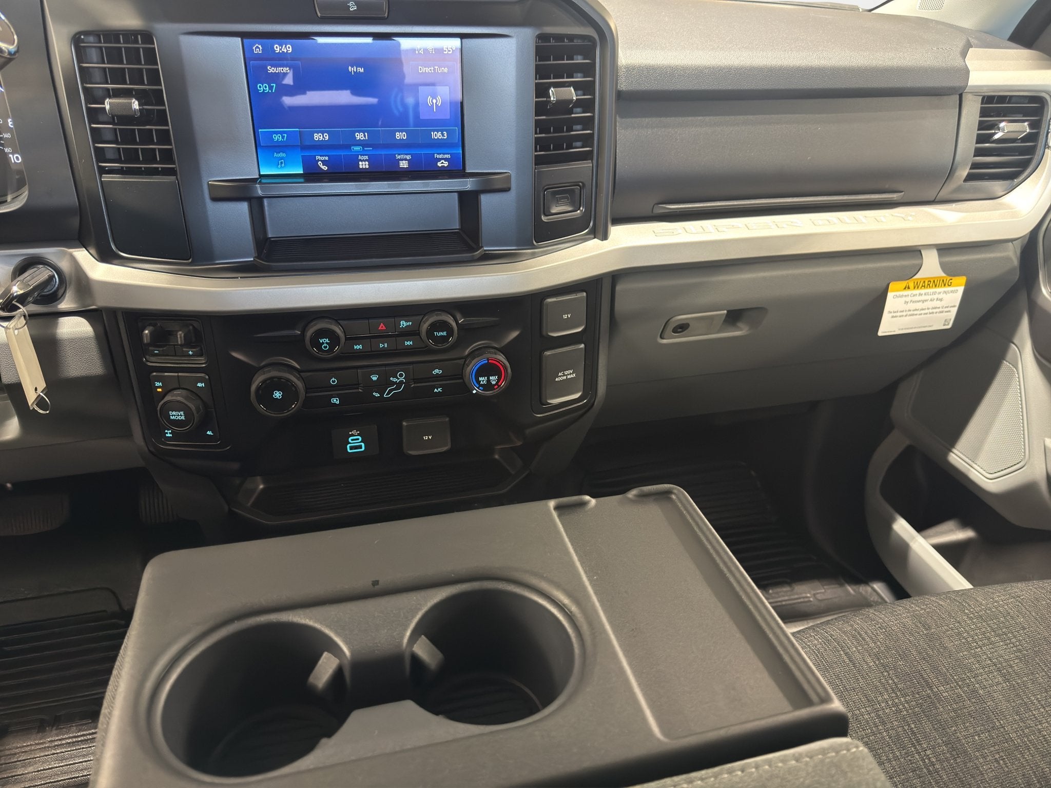 2027 Ford Super Duty F-350 SRW F-350® XLT