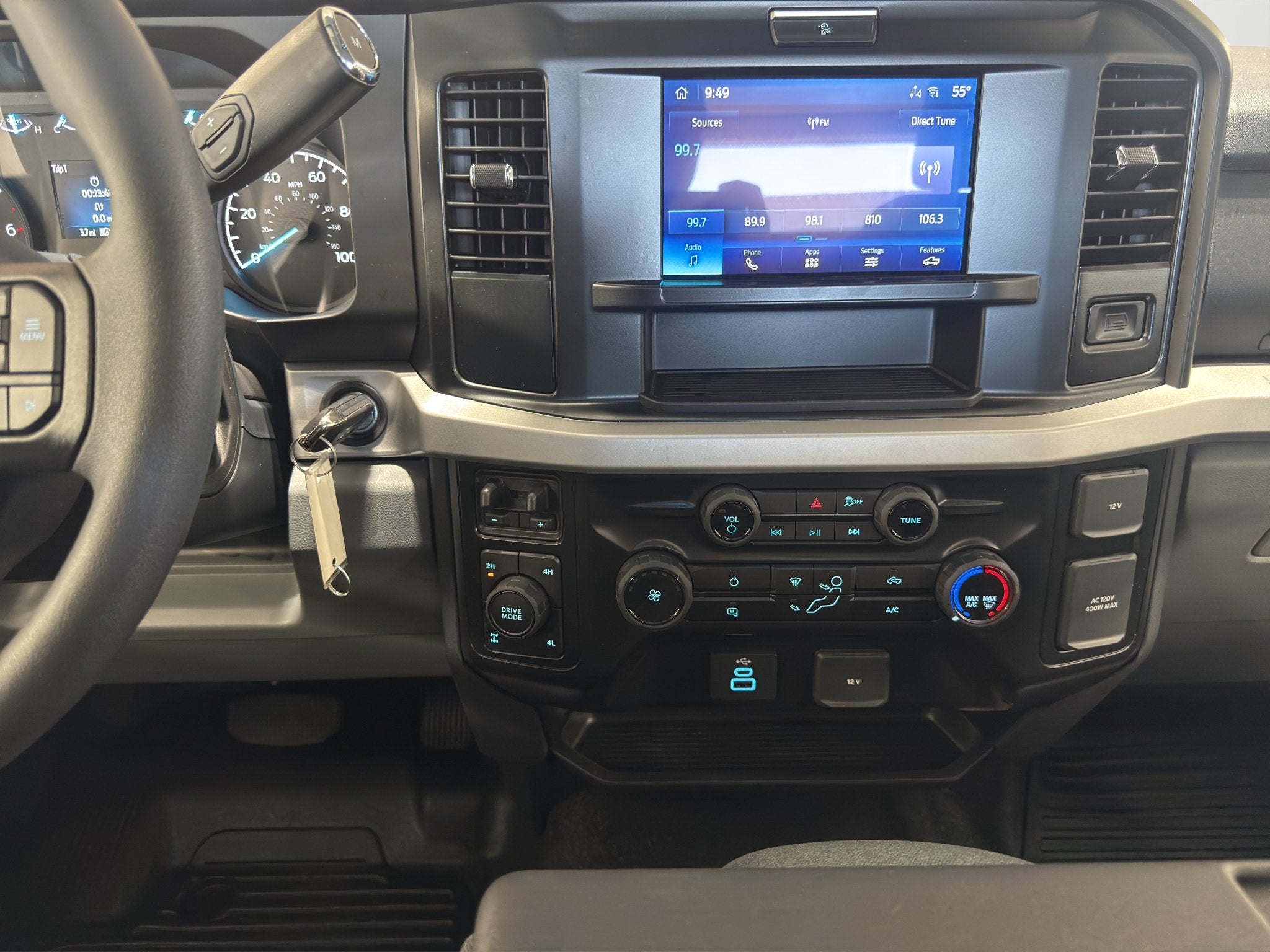 2027 Ford Super Duty F-350 SRW F-350® XLT