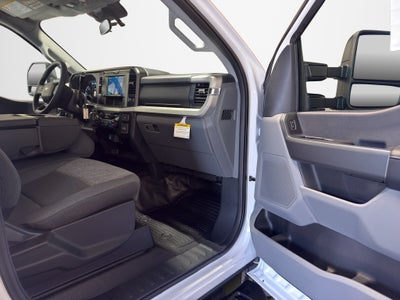 2027 Ford Super Duty F-350 SRW F-350® XLT