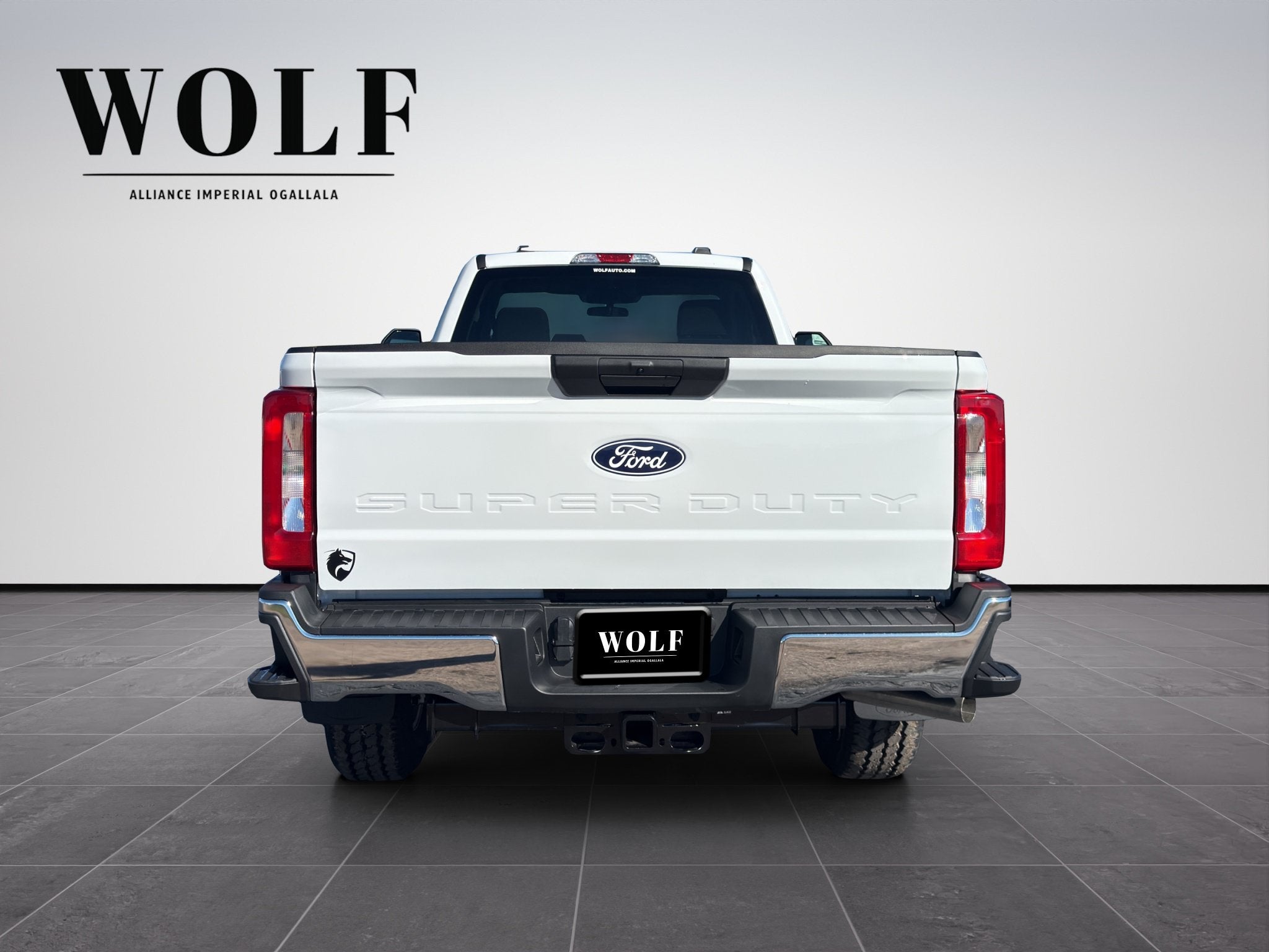 2027 Ford Super Duty F-350 SRW F-350® XLT
