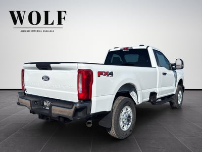 2027 Ford Super Duty F-350 SRW F-350® XLT