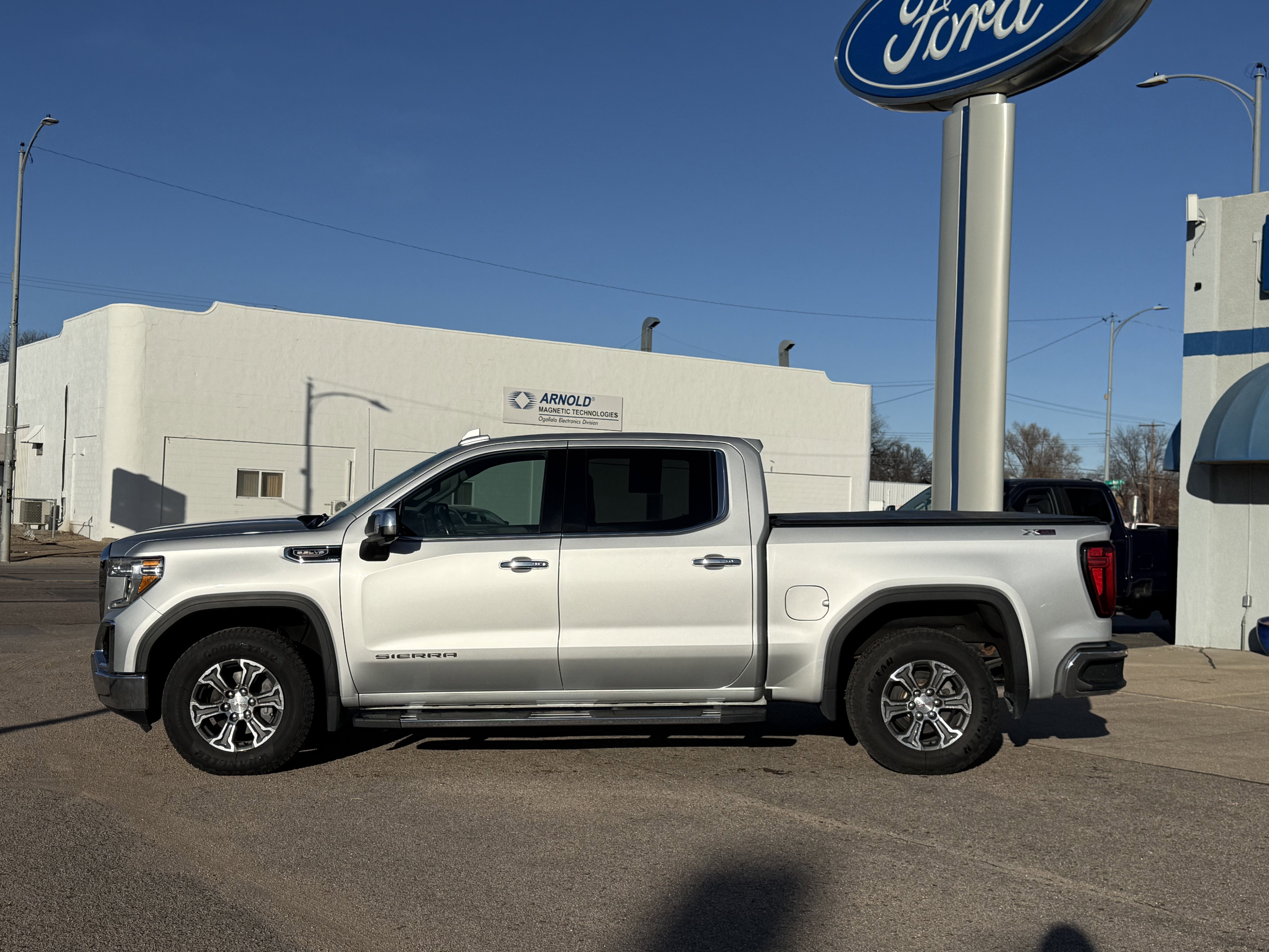 2020 GMC Sierra 1500 SLT