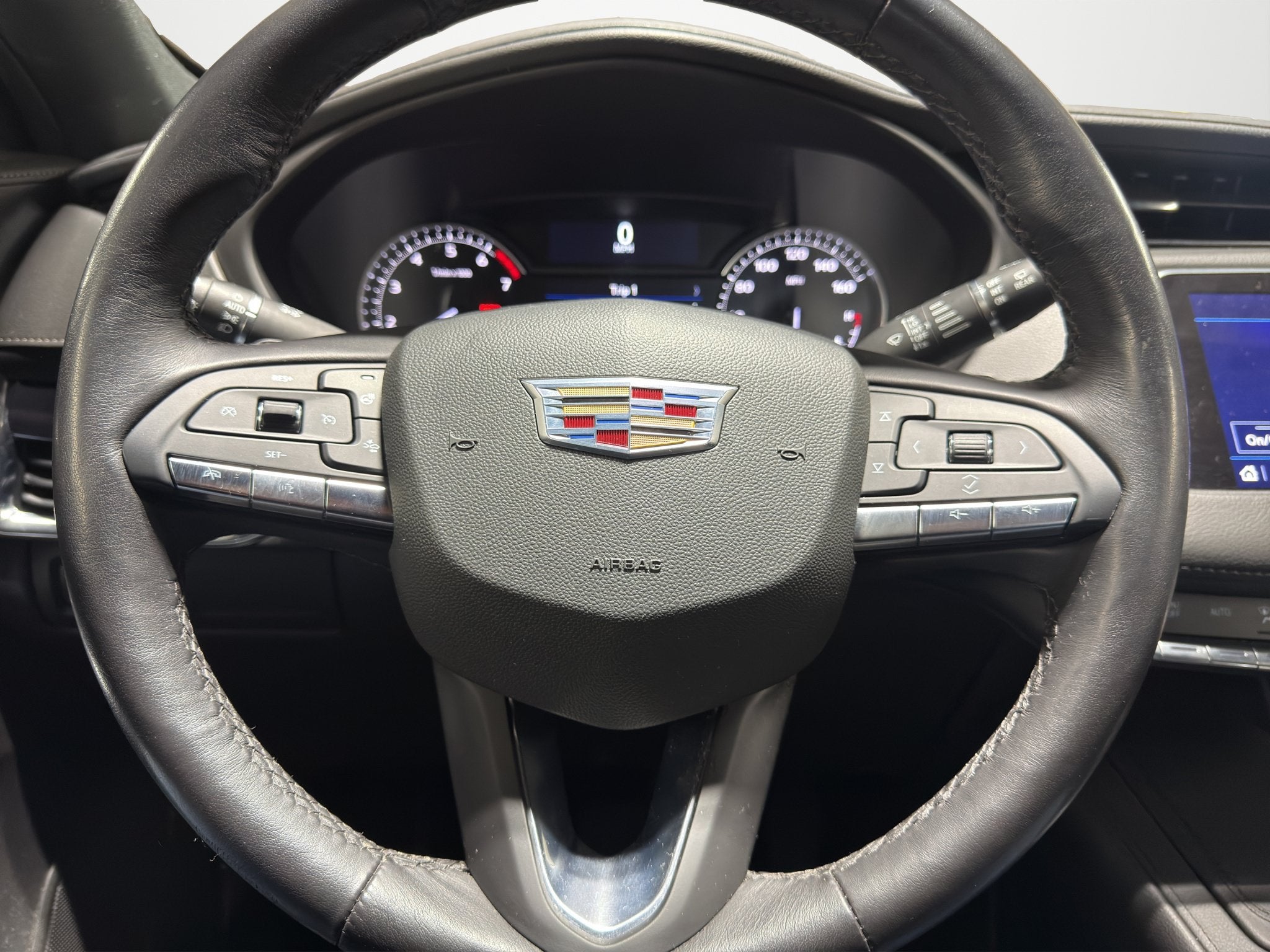 2023 Cadillac XT4 AWD Luxury