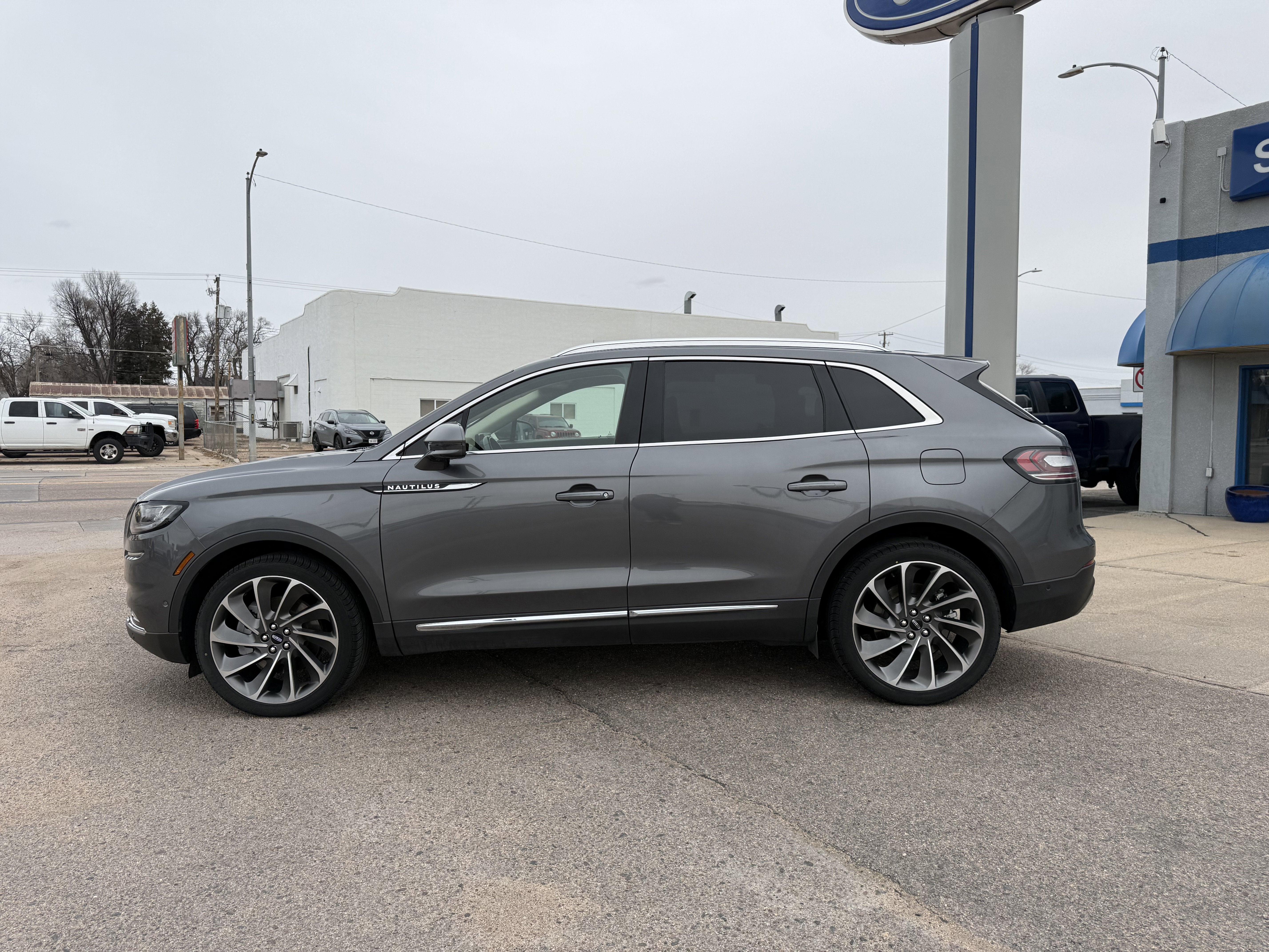 2022 Lincoln Nautilus Reserve