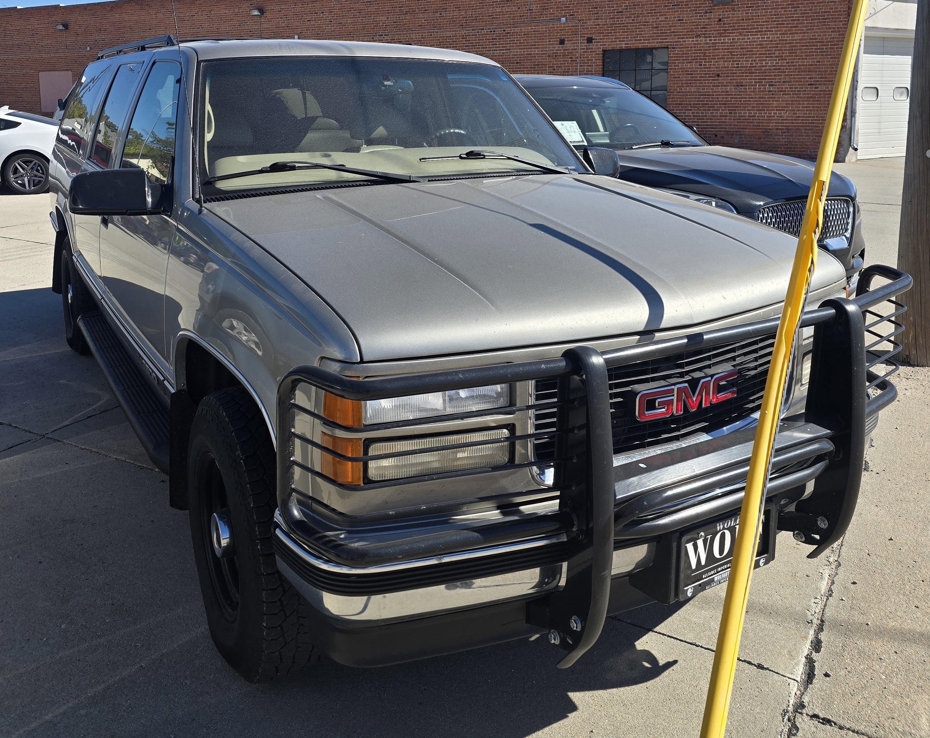 1999 Chevrolet SUBURBAN SLT