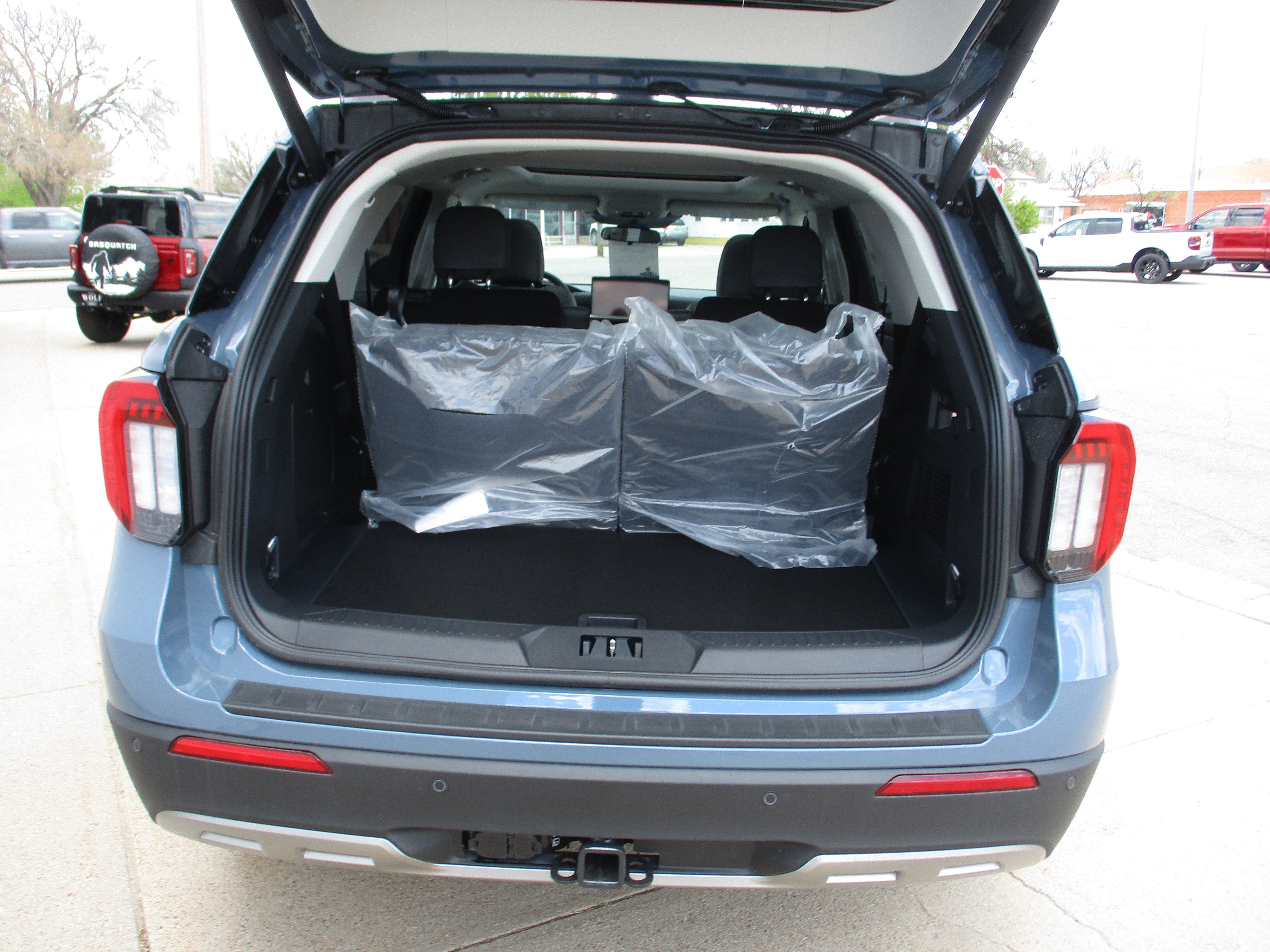2026 Ford Explorer Active w/200A Pkg