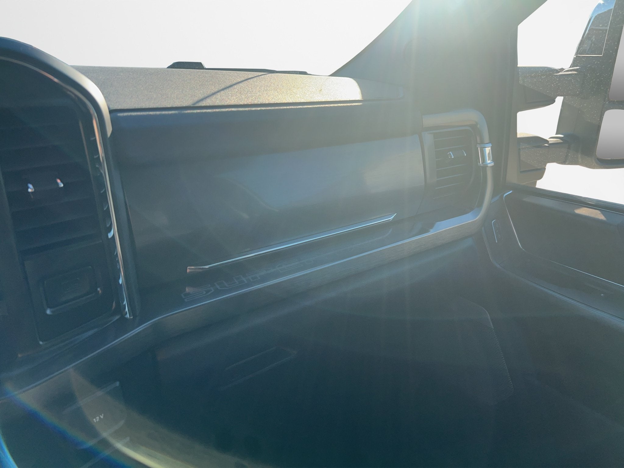 2027 Ford Super Duty F-250 SRW LARIAT