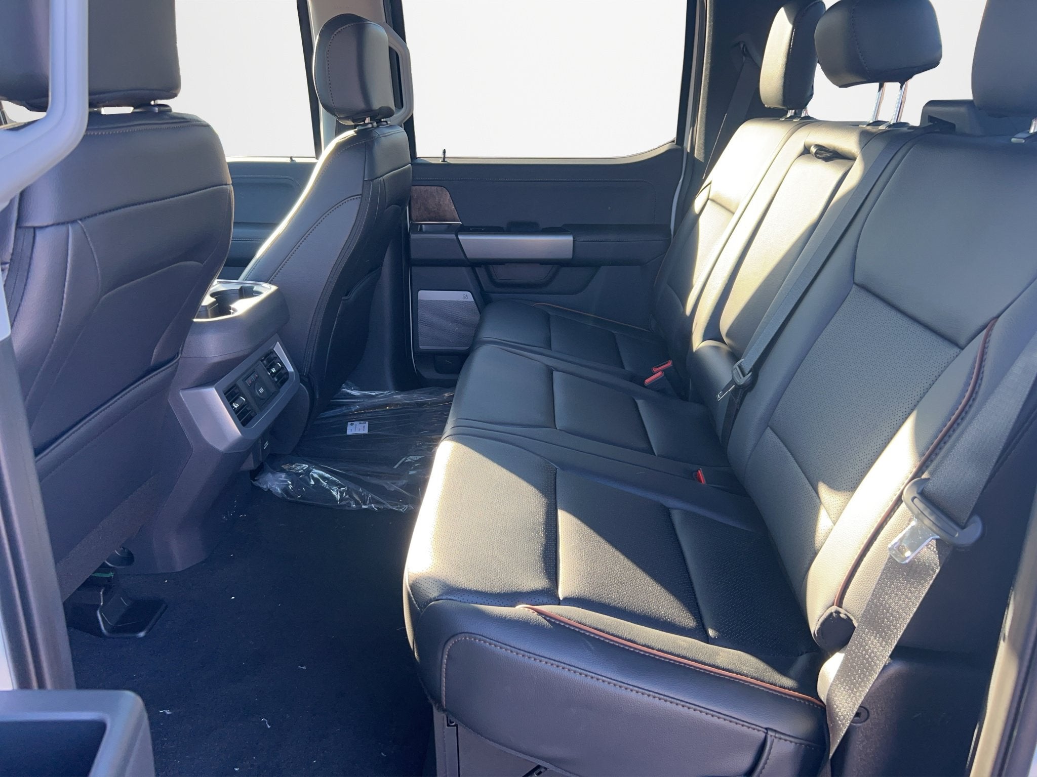2027 Ford Super Duty F-250 SRW LARIAT