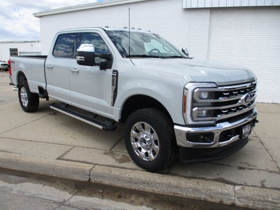 2026 Ford Super Duty F-350 SRW LARIAT