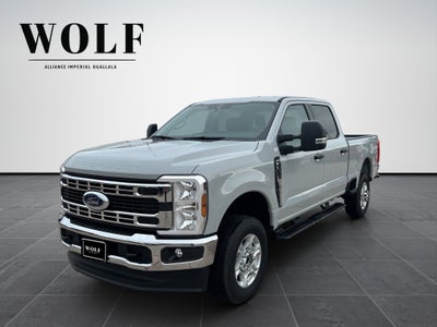 2026 Ford Super Duty F-350 SRW XLT