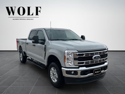 2026 Ford Super Duty F-350 SRW XLT