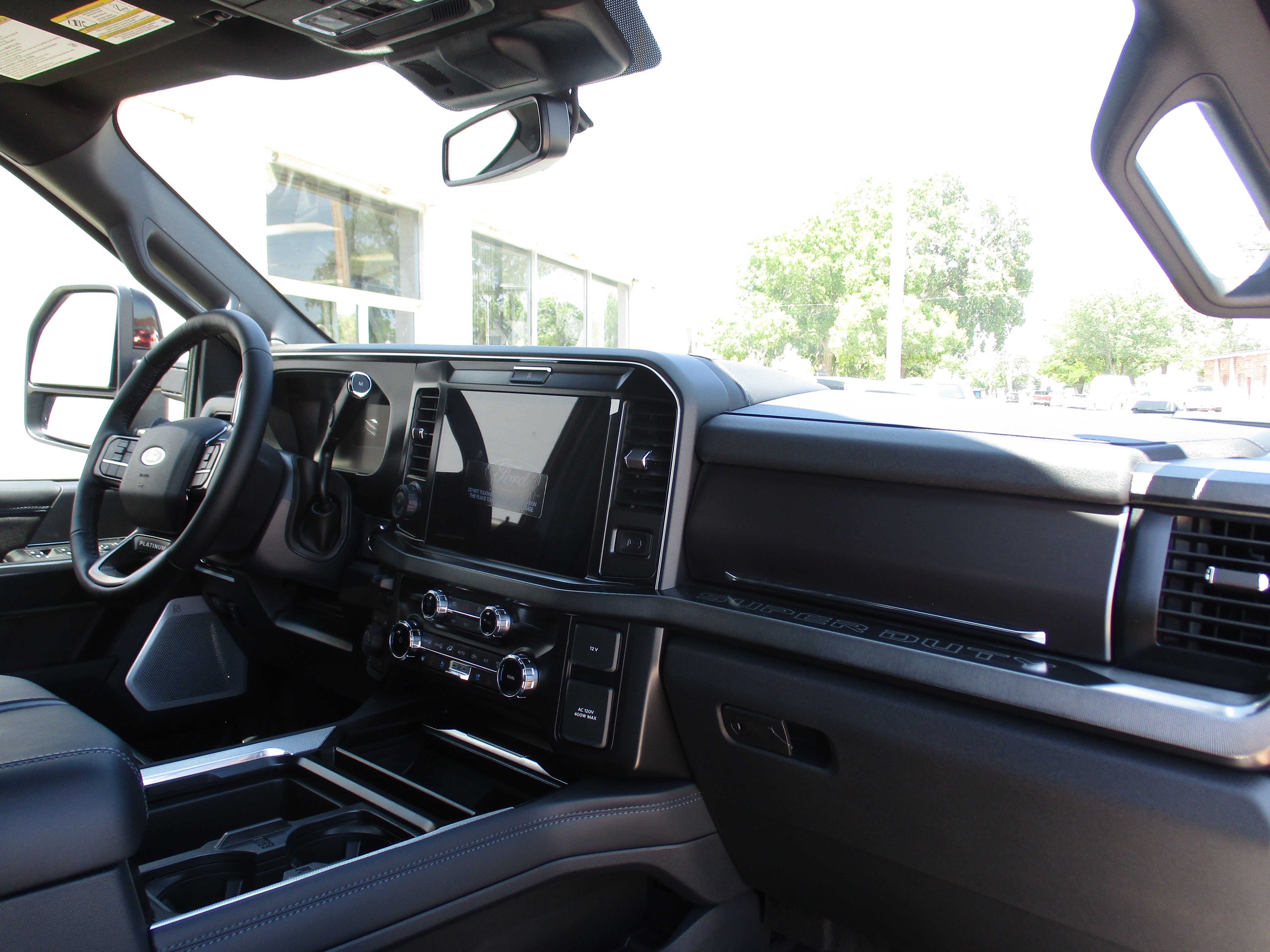 2026 Ford Super Duty F-350 SRW Platinum