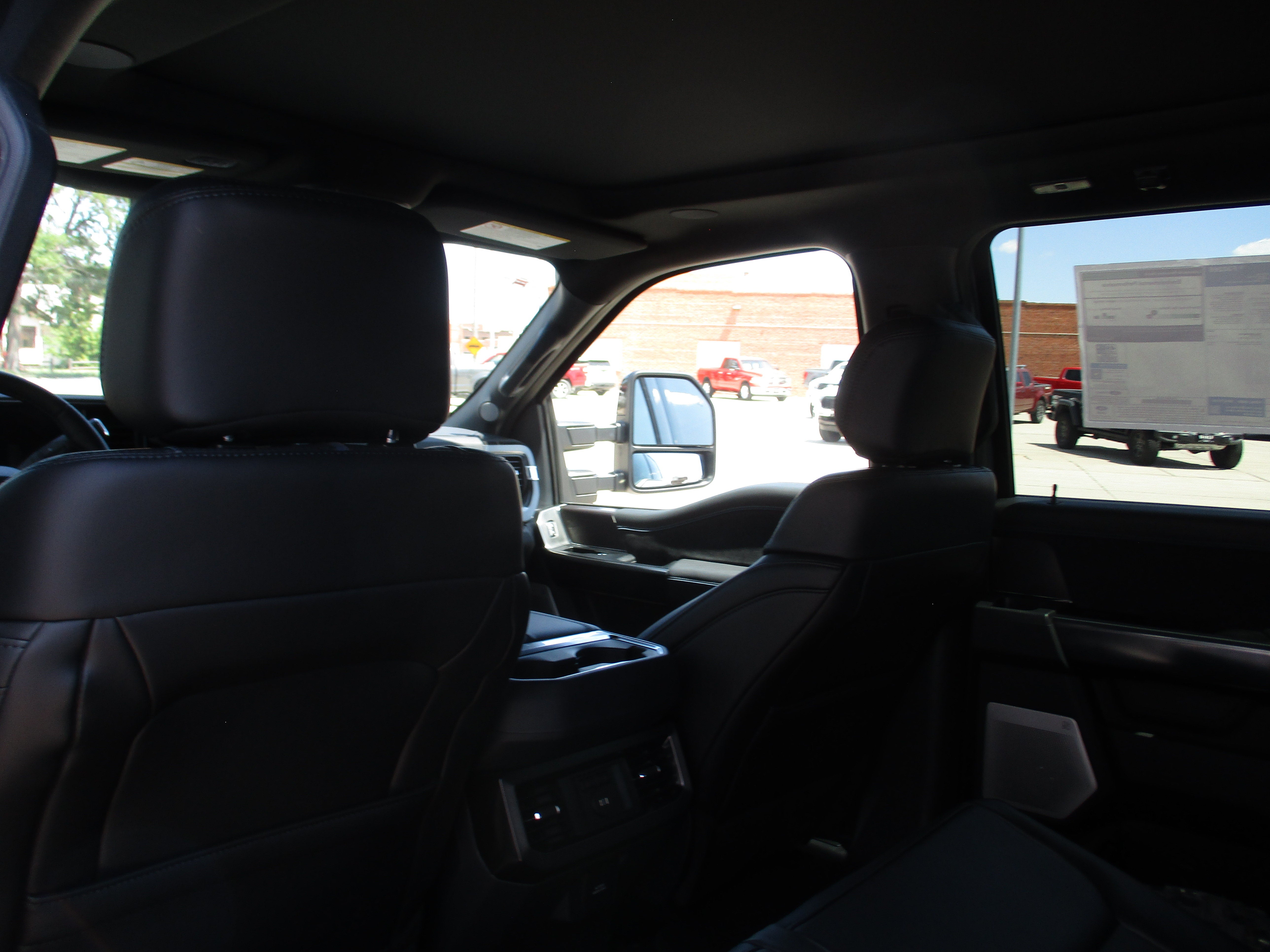2026 Ford Super Duty F-350 SRW Platinum