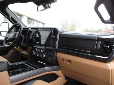 2026 Ford Super Duty F-350 SRW LARIAT