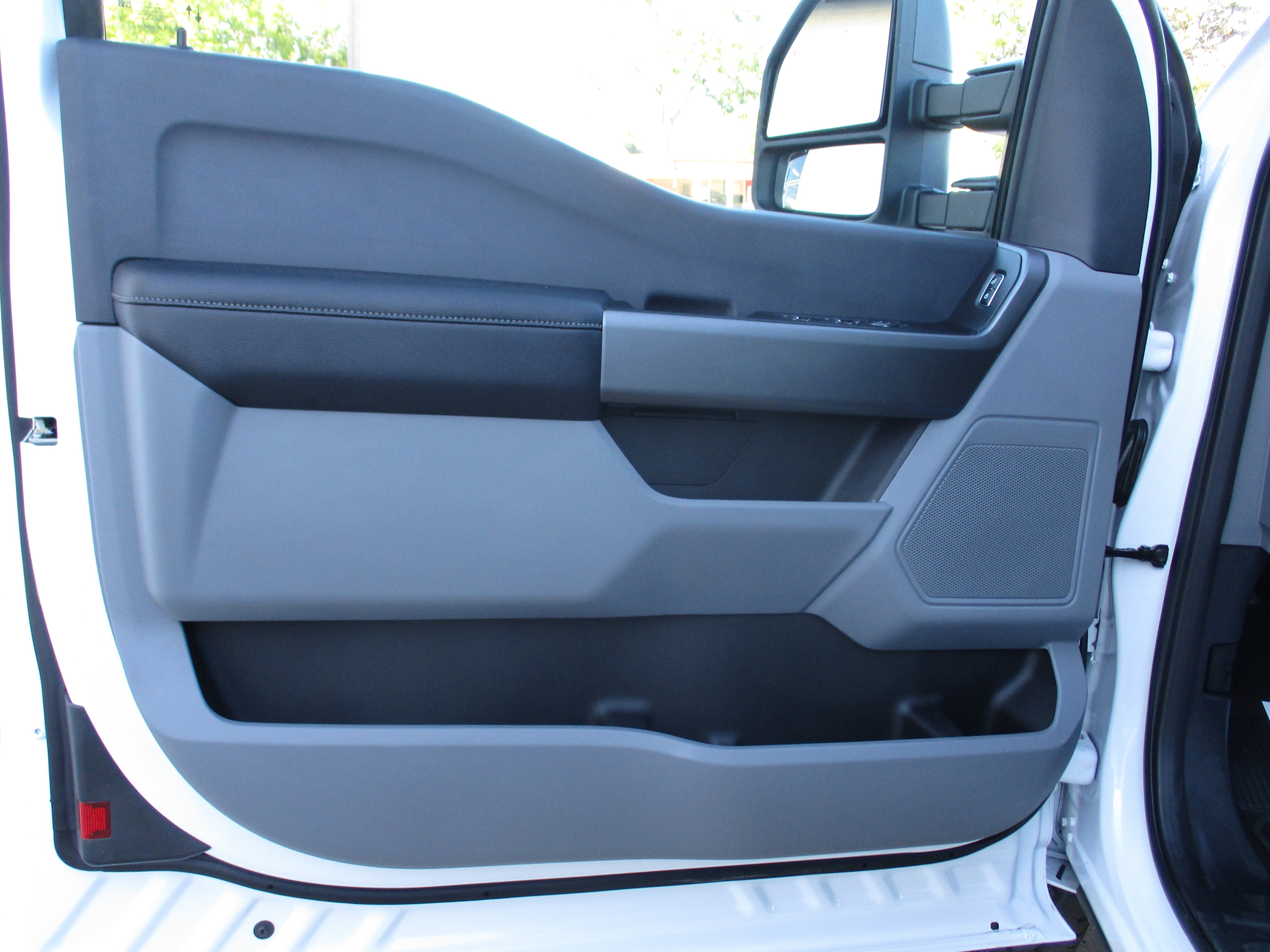 2025 Ford Super Duty F-350 SRW F-350® XL