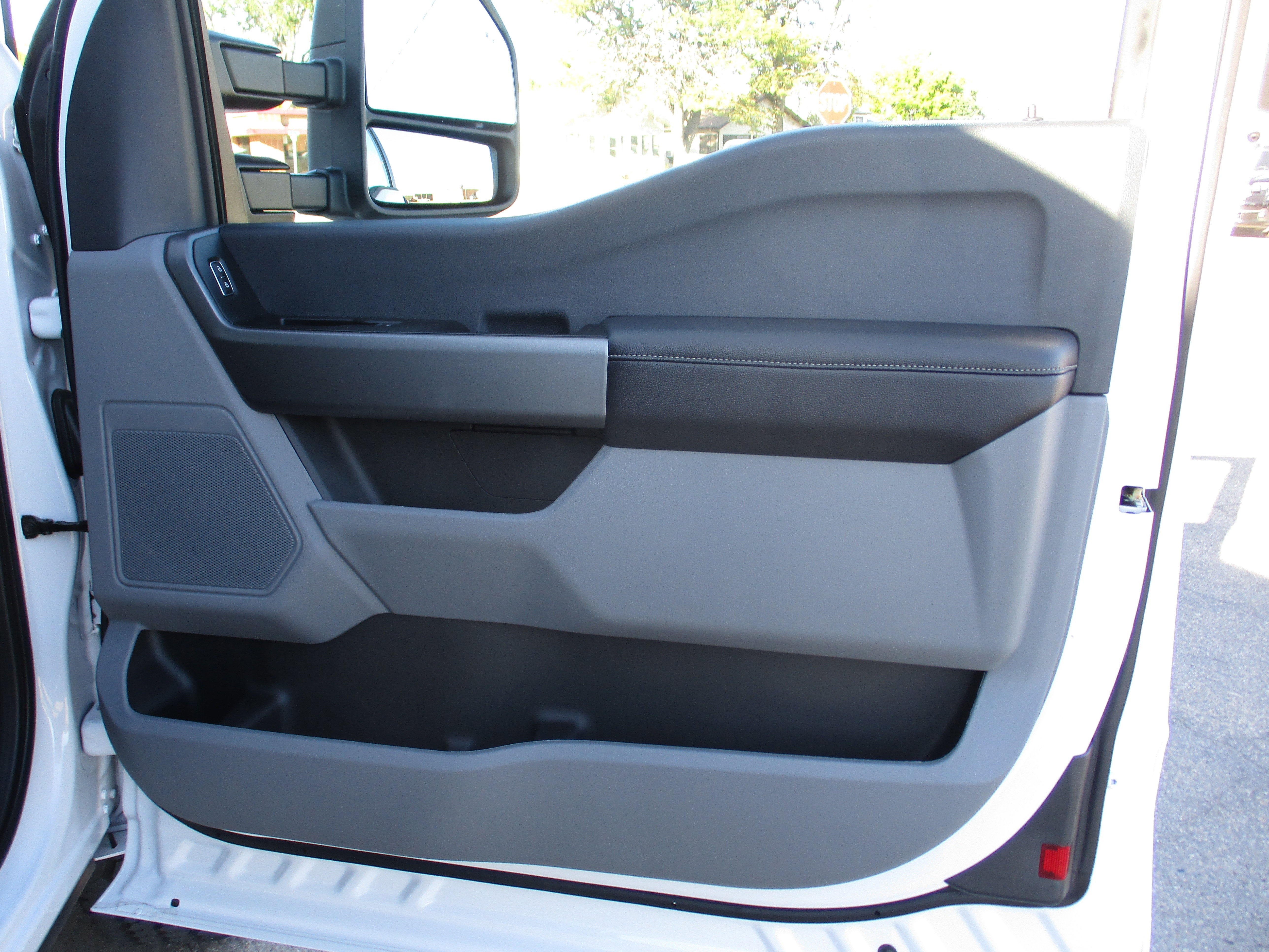 2025 Ford Super Duty F-350 SRW F-350® XL