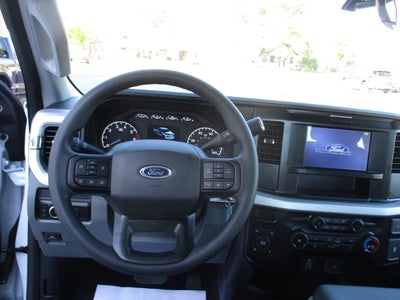 2025 Ford Super Duty F-350 SRW F-350® XL