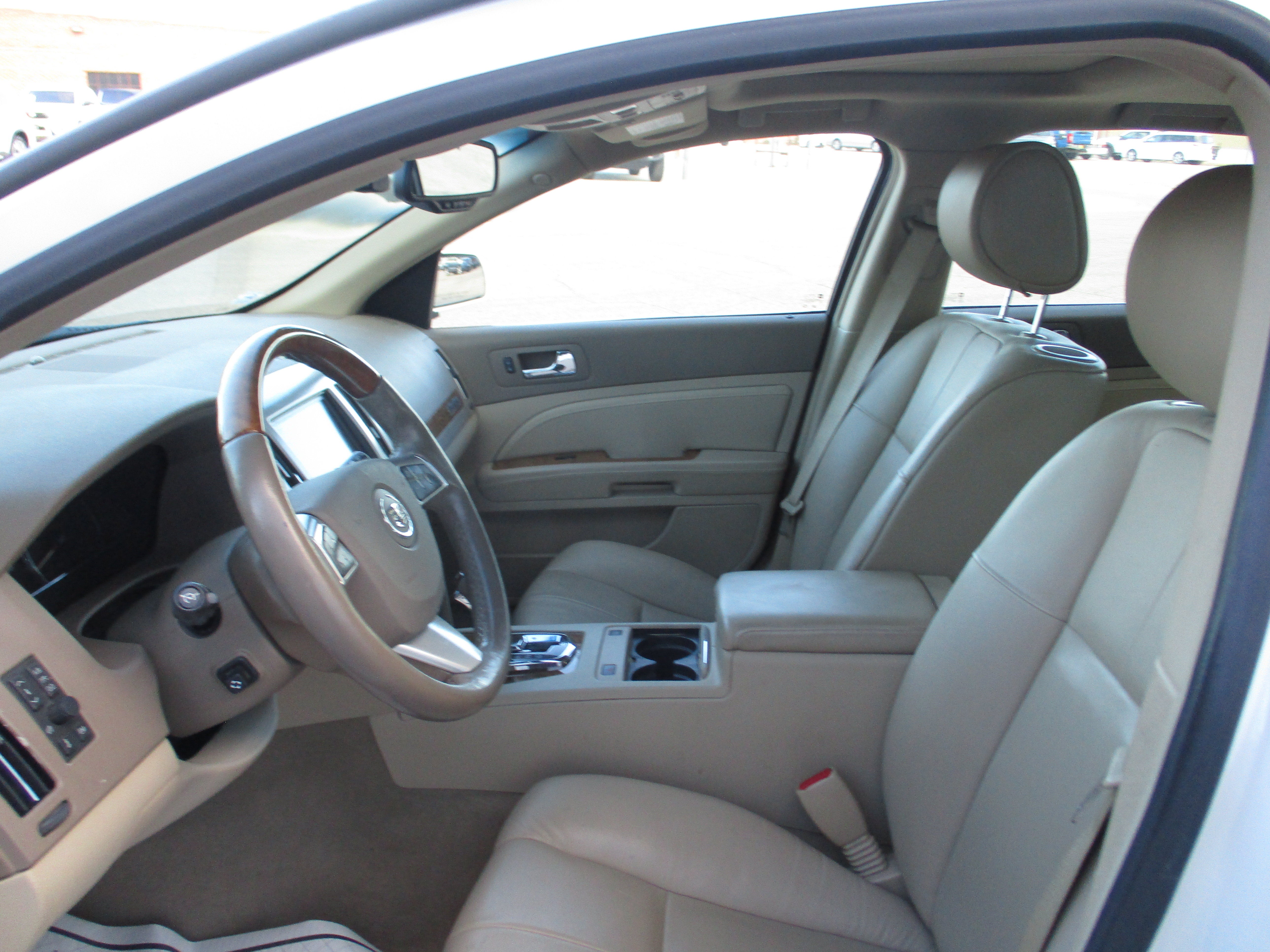 2011 Cadillac STS AWD w/1SB
