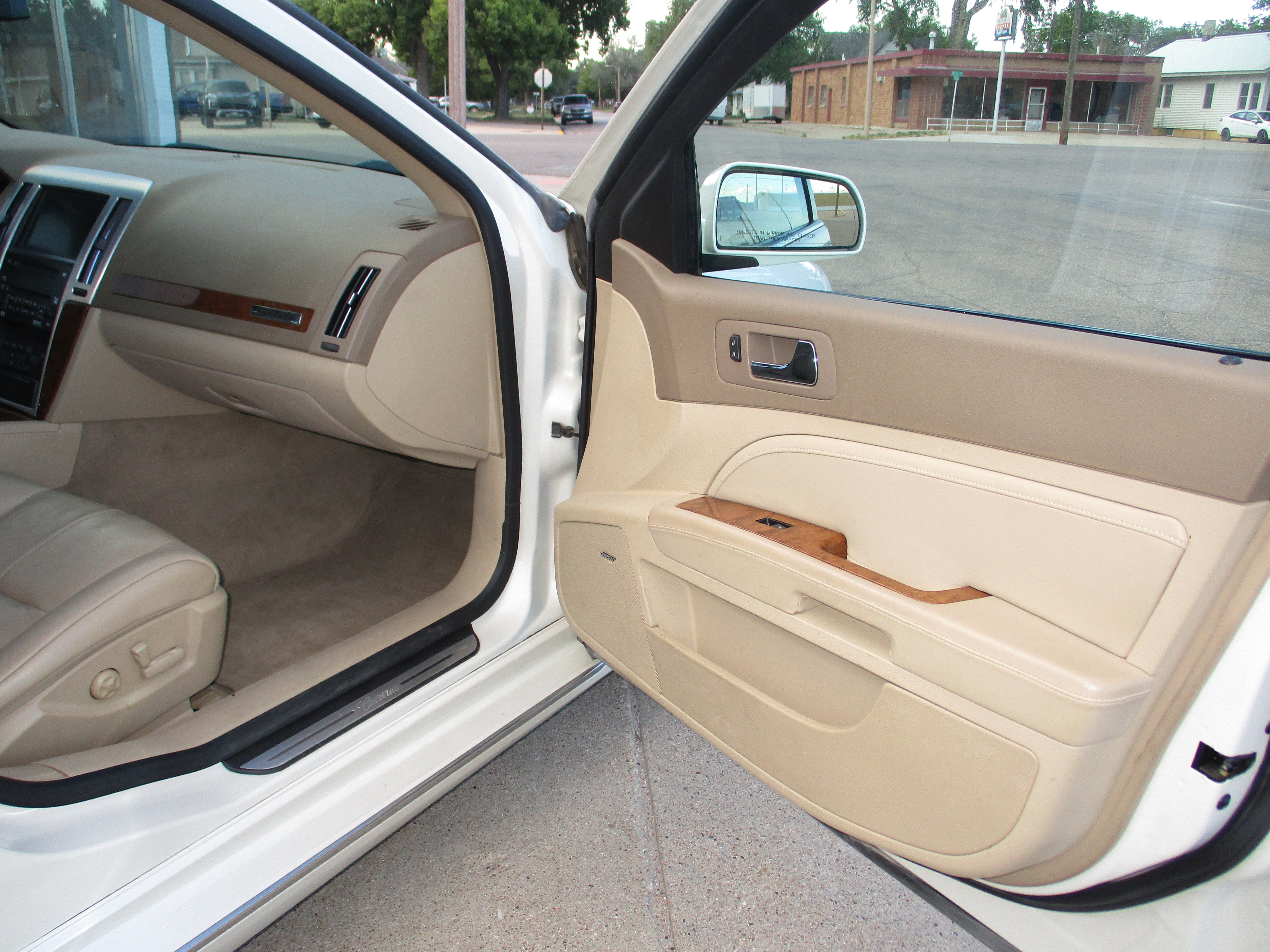 2011 Cadillac STS AWD w/1SB