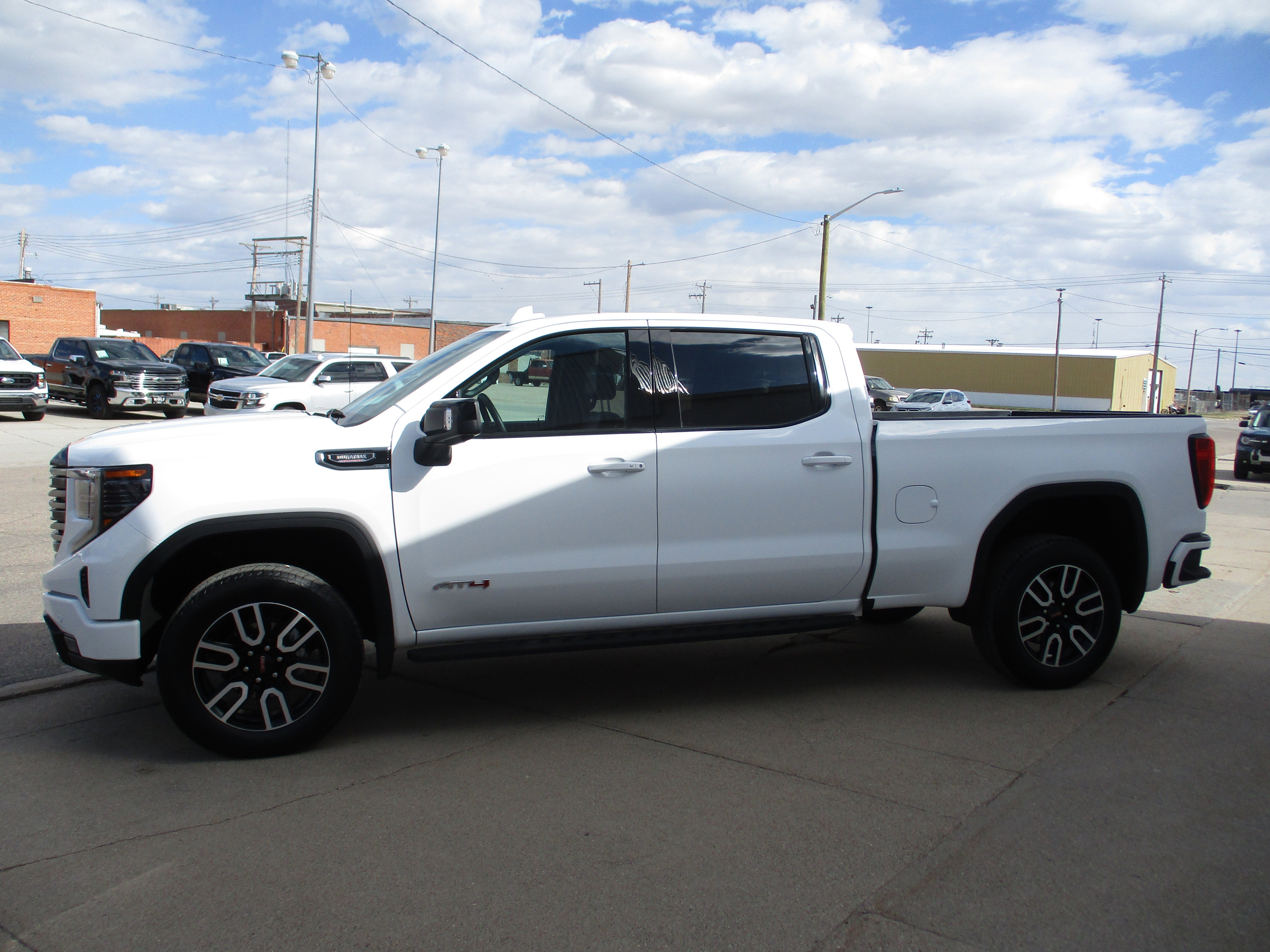 2025 GMC Sierra 1500 AT4