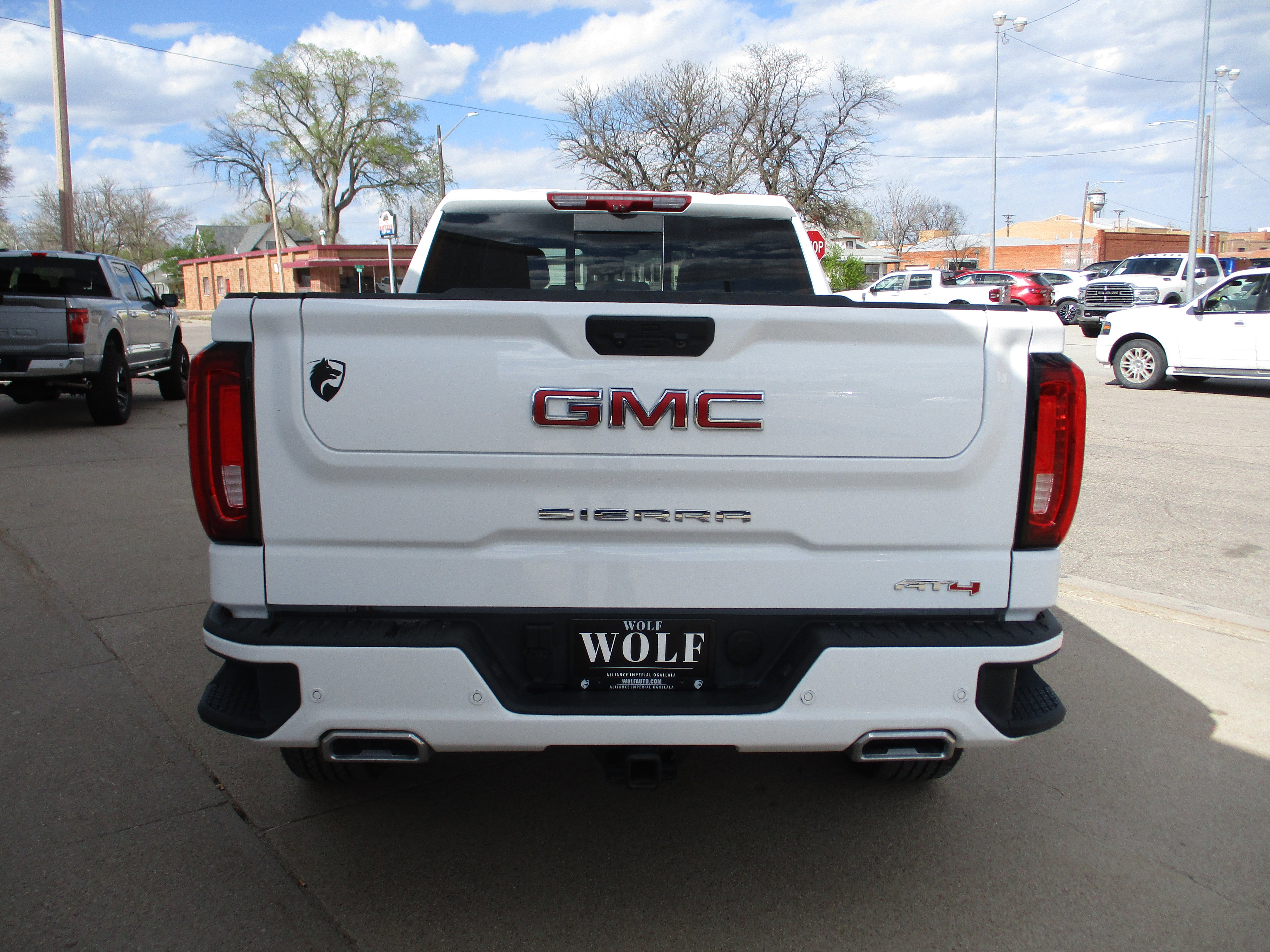 2025 GMC Sierra 1500 AT4