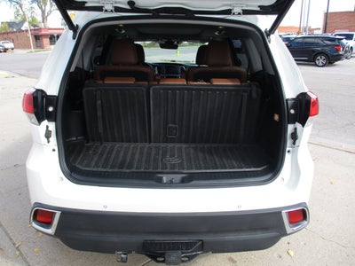 2019 Toyota Highlander Limited Platinum