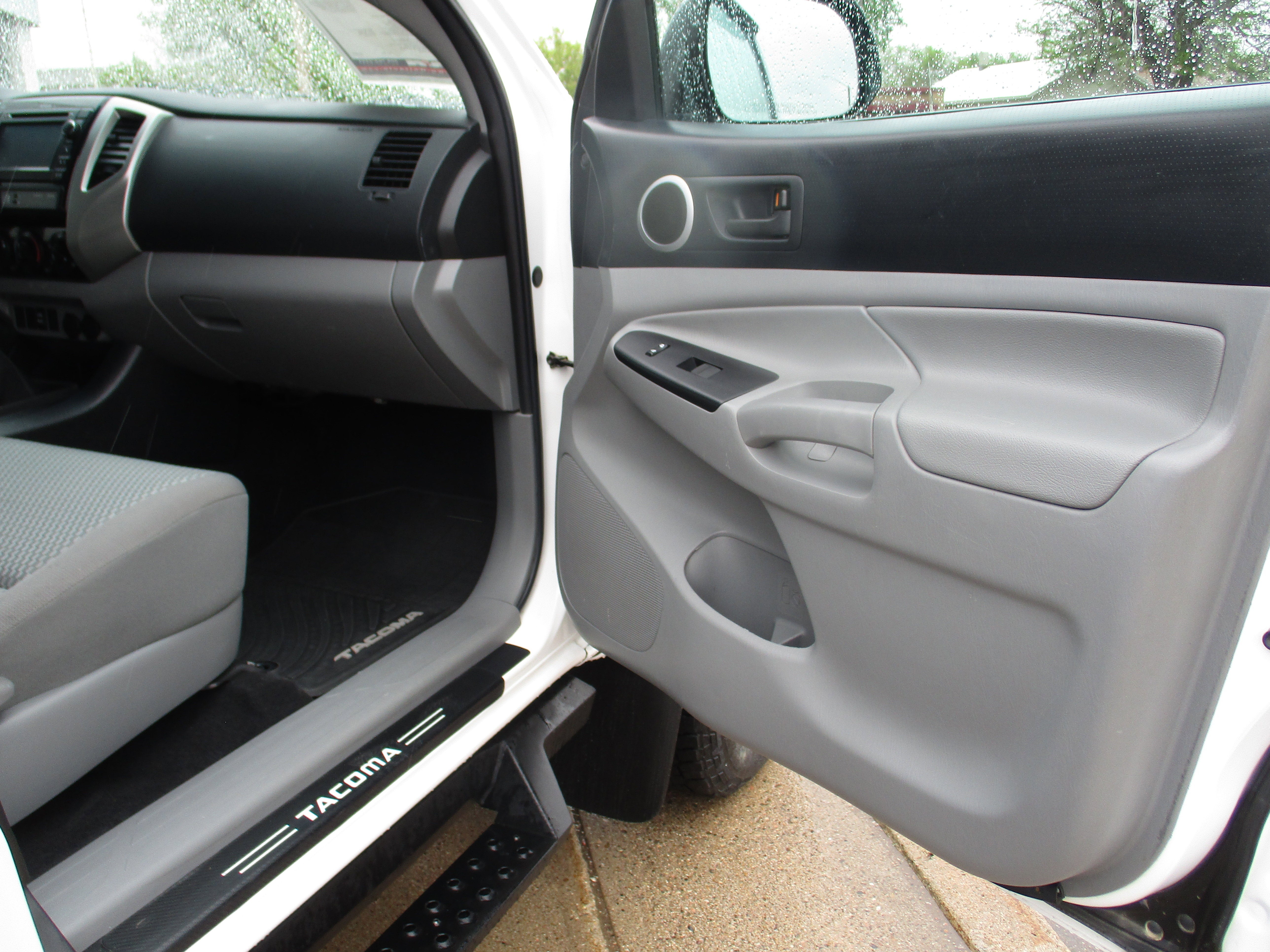 2013 Toyota Tacoma 4WD Access Cab I4 MT (Natl)