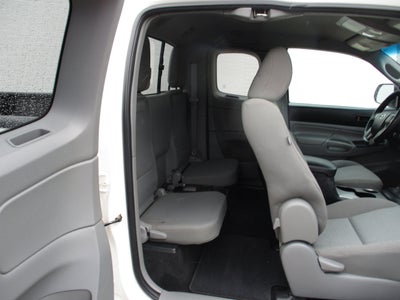 2013 Toyota Tacoma 4WD Access Cab I4 MT (Natl)