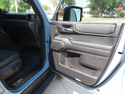 2025 Toyota Land Cruiser 4WD (Natl)