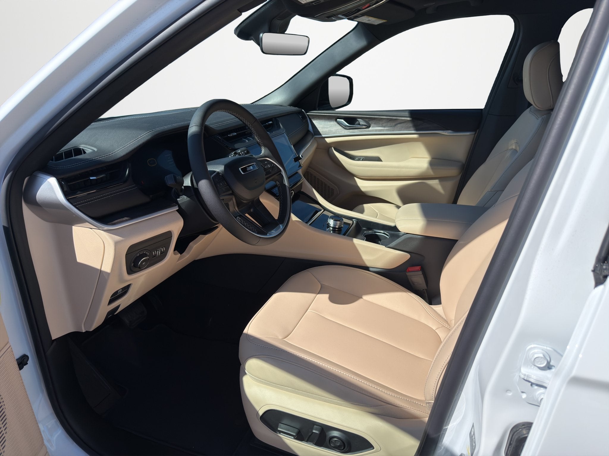 2027 Jeep Grand Cherokee GRAND CHEROKEE LIMITED 4X4