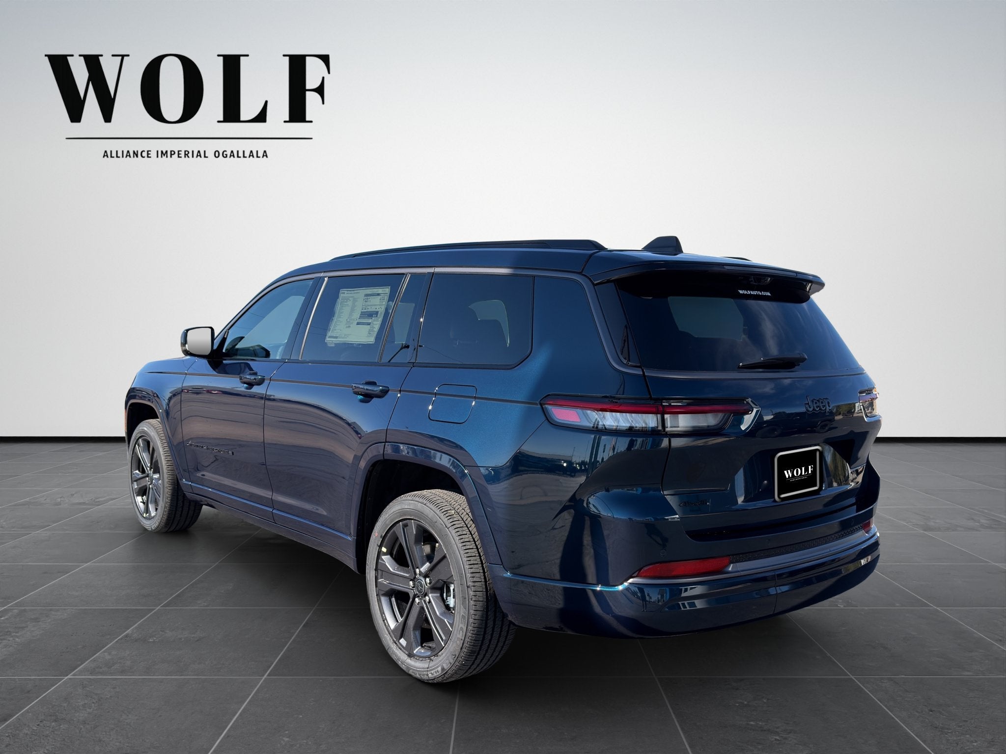 2027 Jeep Grand Cherokee GRAND CHEROKEE L LIMITED RESERVE 4X4