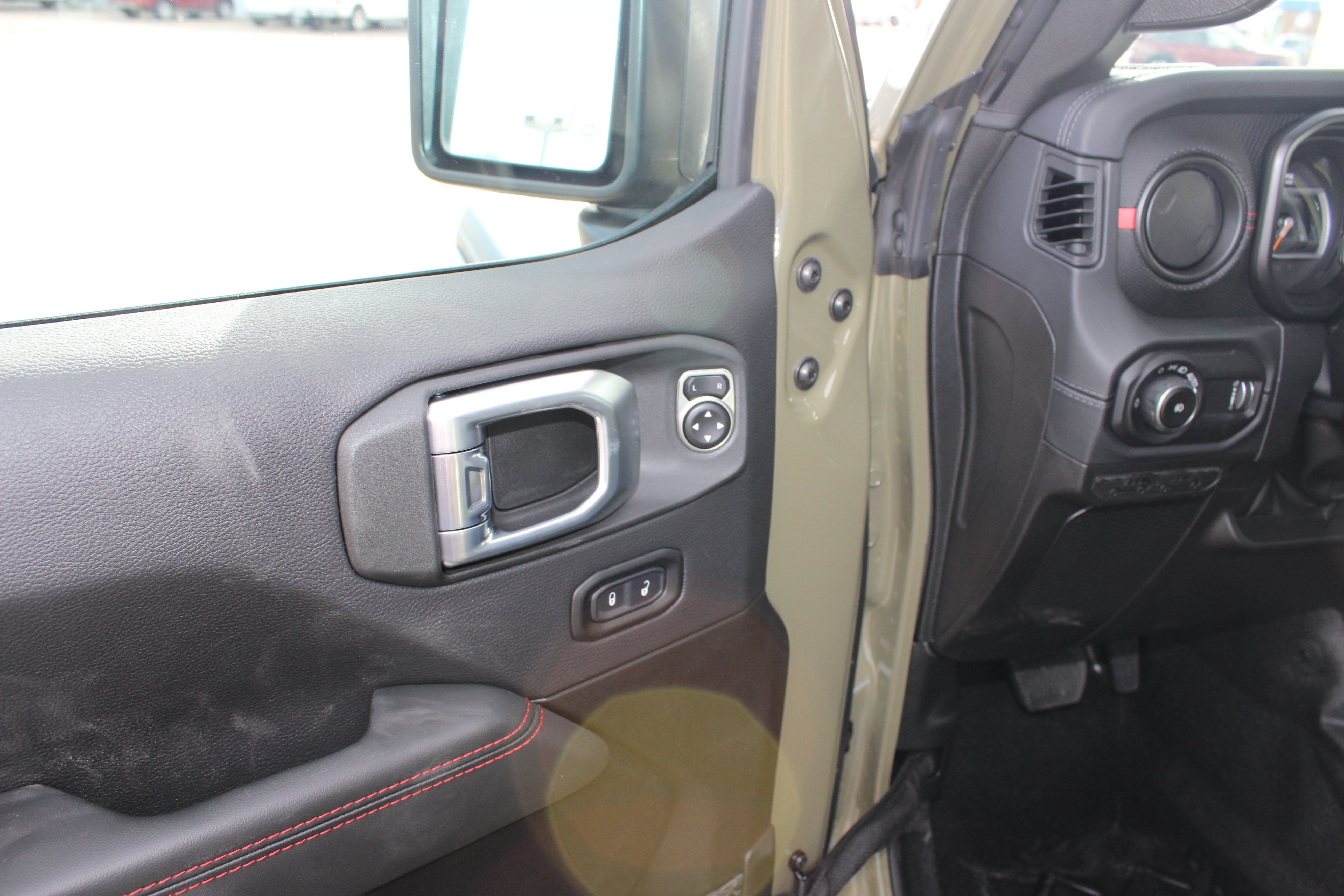 2026 Jeep Wrangler WRANGLER 4-DOOR MOAB 392