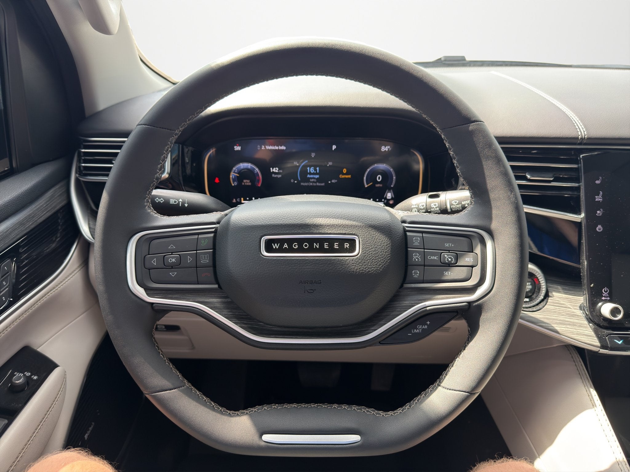 2023 Jeep Wagoneer L Series III 4x4