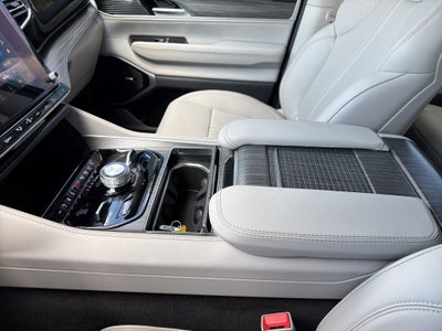 2023 Jeep Wagoneer L Series III 4x4