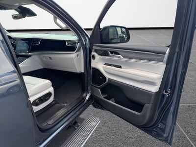2023 Jeep Wagoneer L Series III 4x4