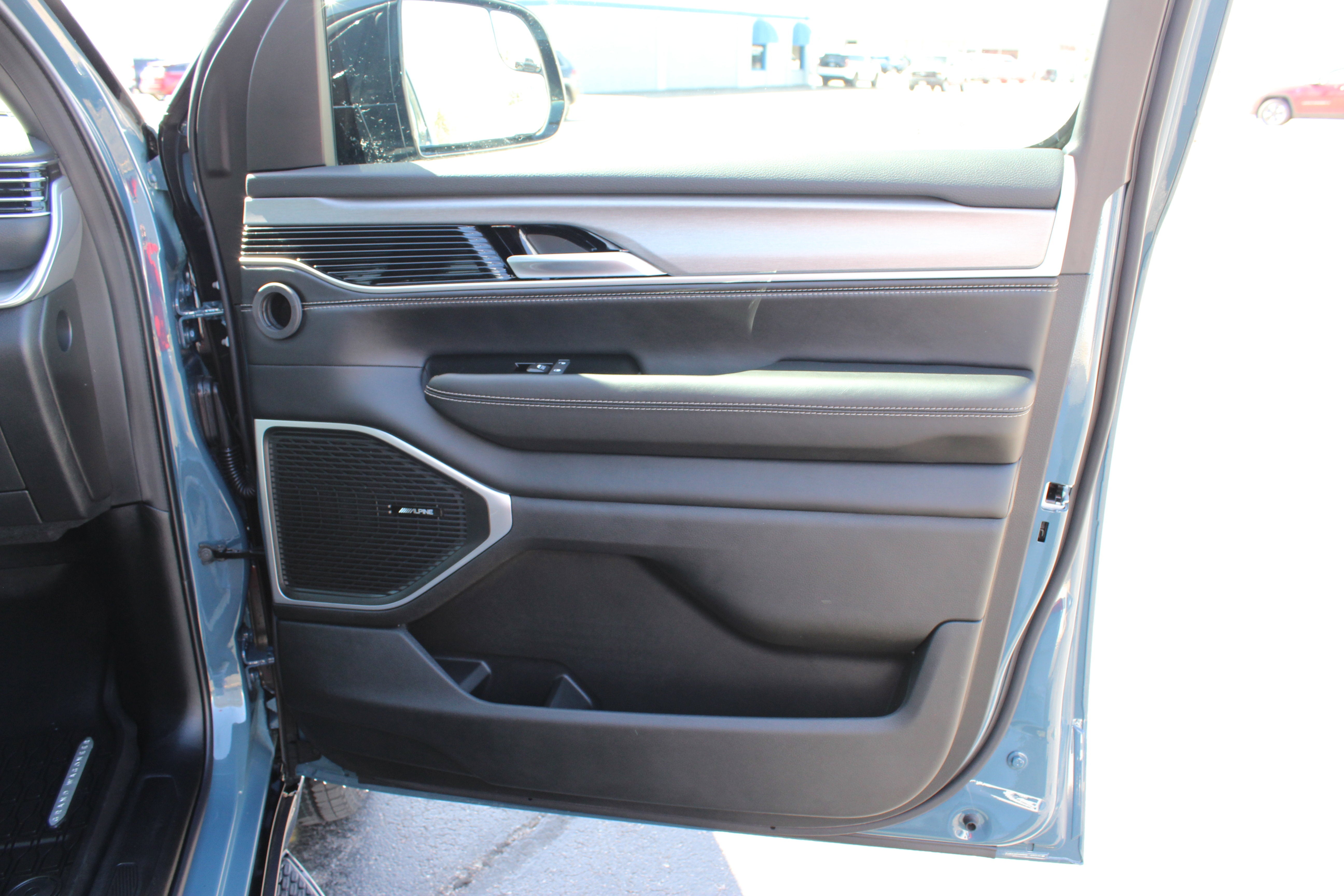 2026 Jeep Grand Wagoneer GRAND WAGONEER UPLAND 4X4