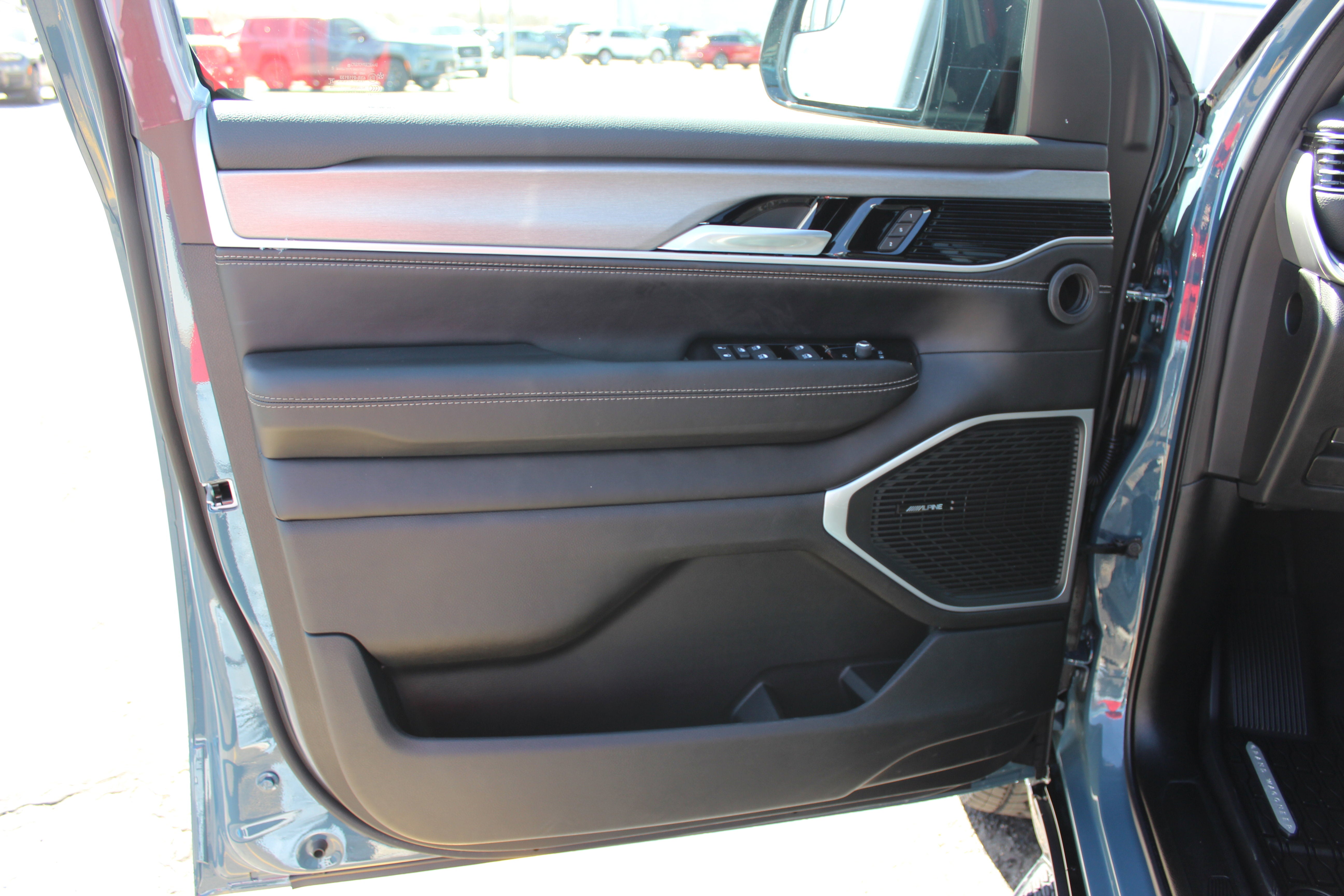 2026 Jeep Grand Wagoneer GRAND WAGONEER UPLAND 4X4