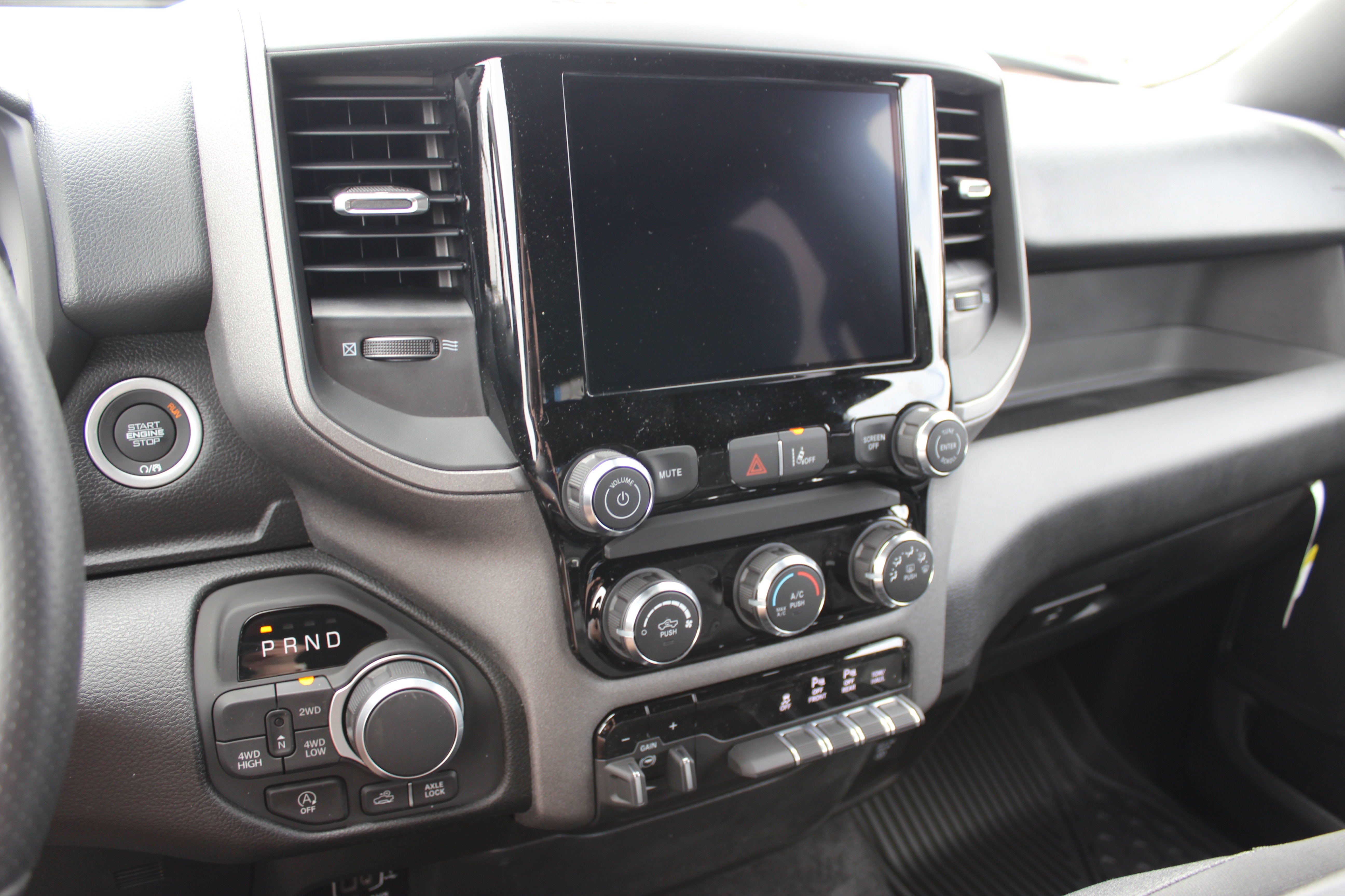 2026 RAM Ram 1500 RAM 1500 WARLOCK CREW CAB 4X4 5'7' BOX