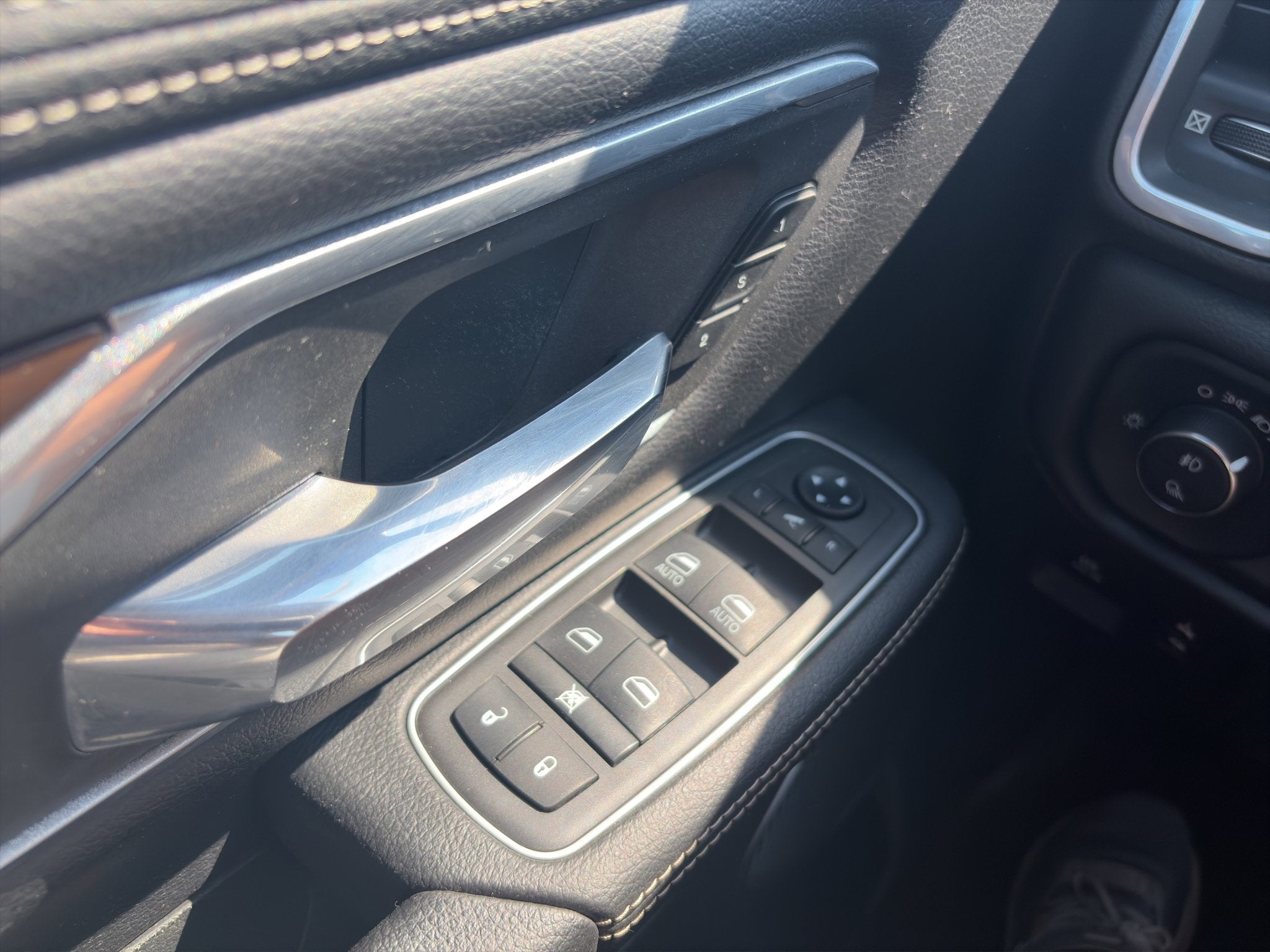 2021 RAM 1500 Laramie Crew Cab 4x4 5'7' Box