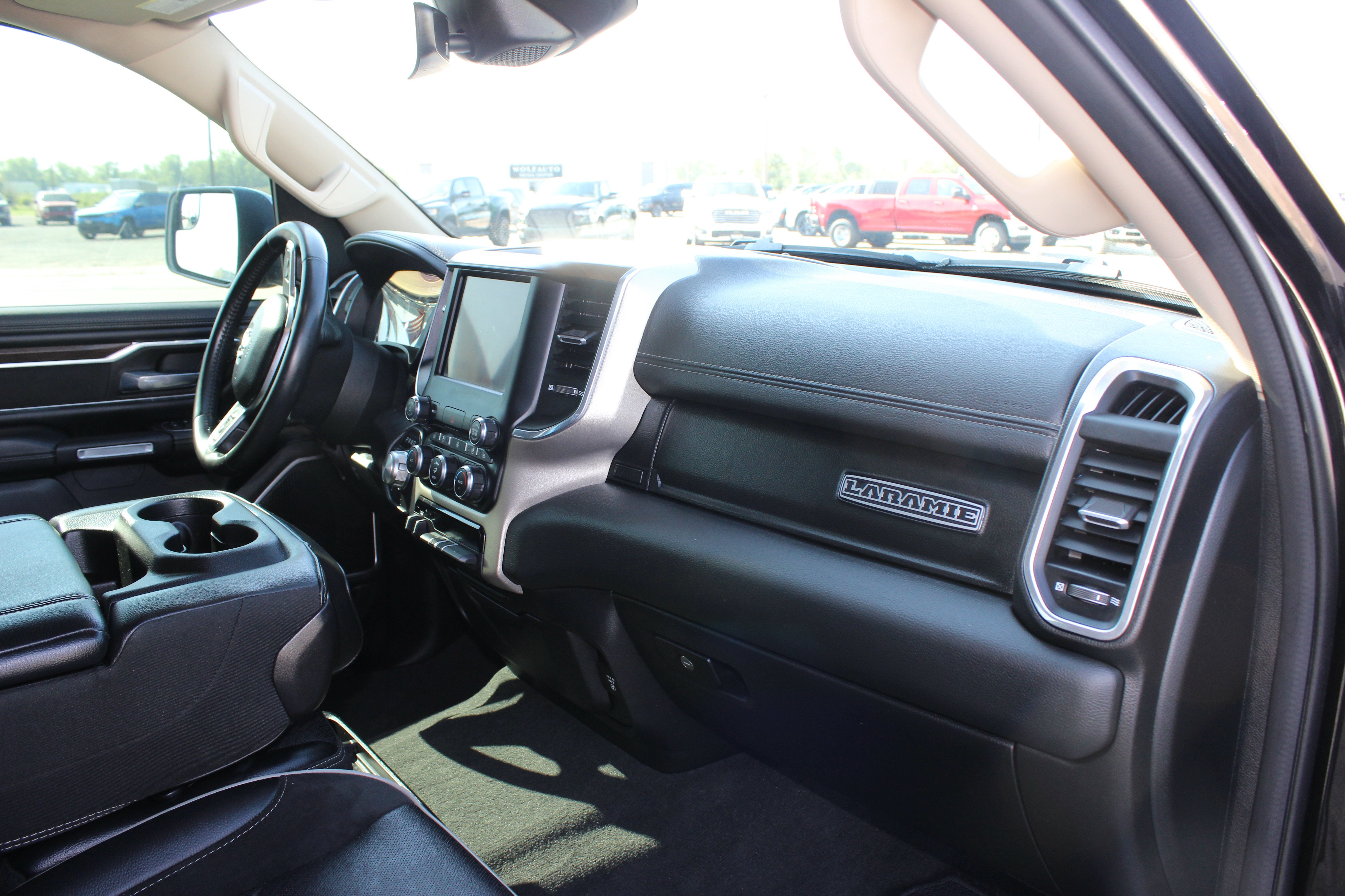 2021 RAM 1500 Laramie Crew Cab 4x4 5'7' Box